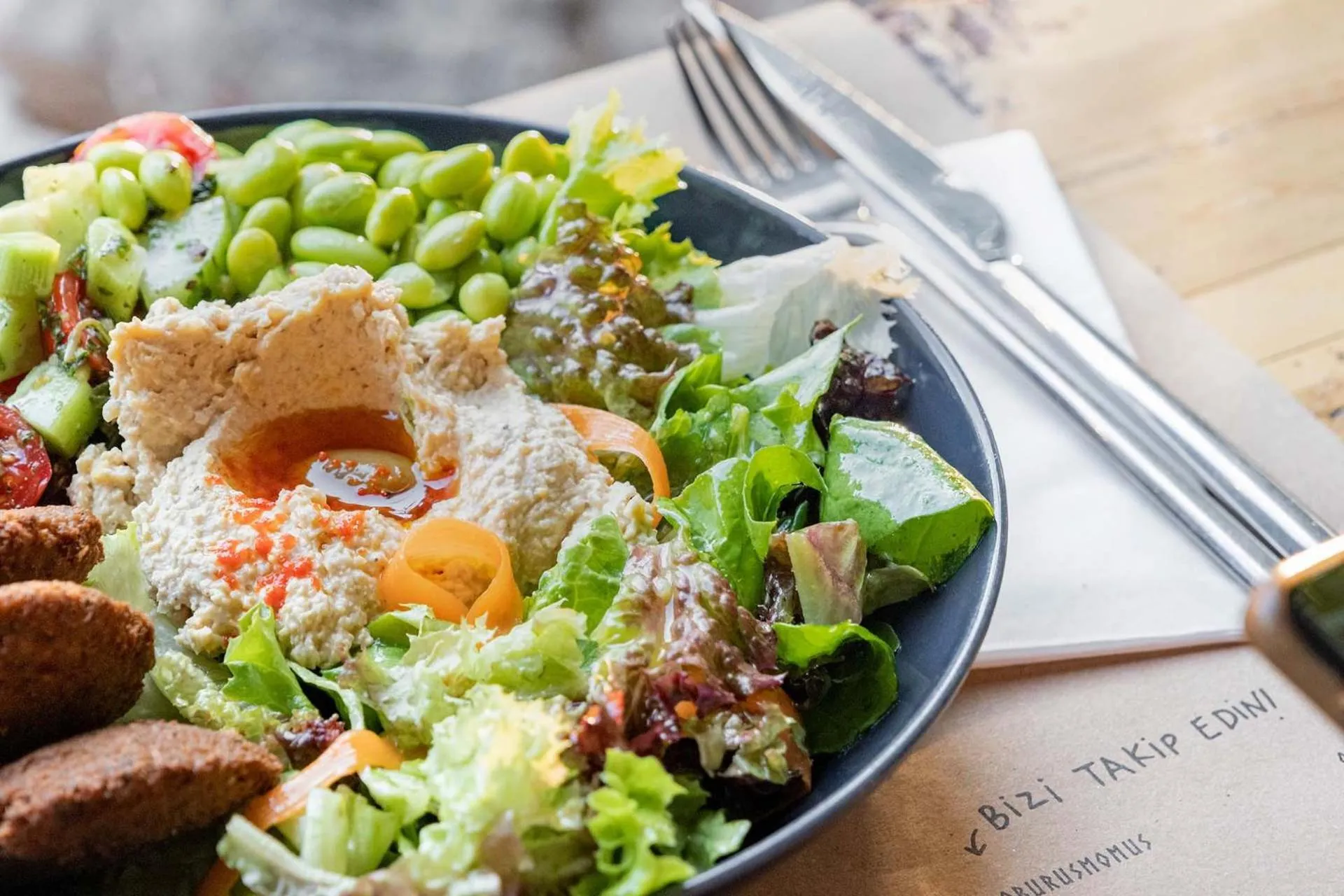 Restaurant/places to eat in Mavilim Hotel