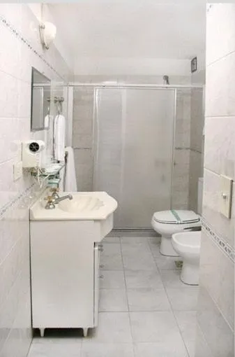 Bathroom in Hotel Luey