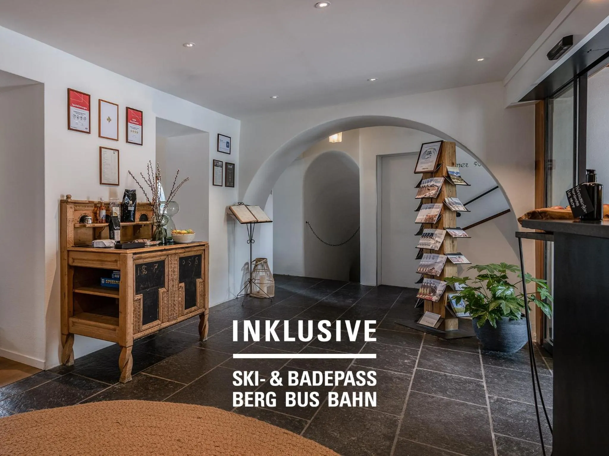 Lobby or reception in Engadiner Boutique-Hotel GuardaVal