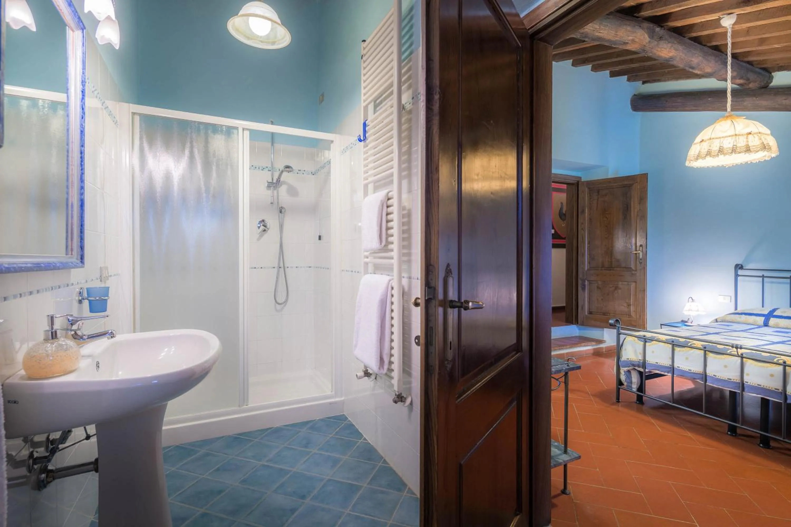 Photo of the whole room in Le Cetinelle