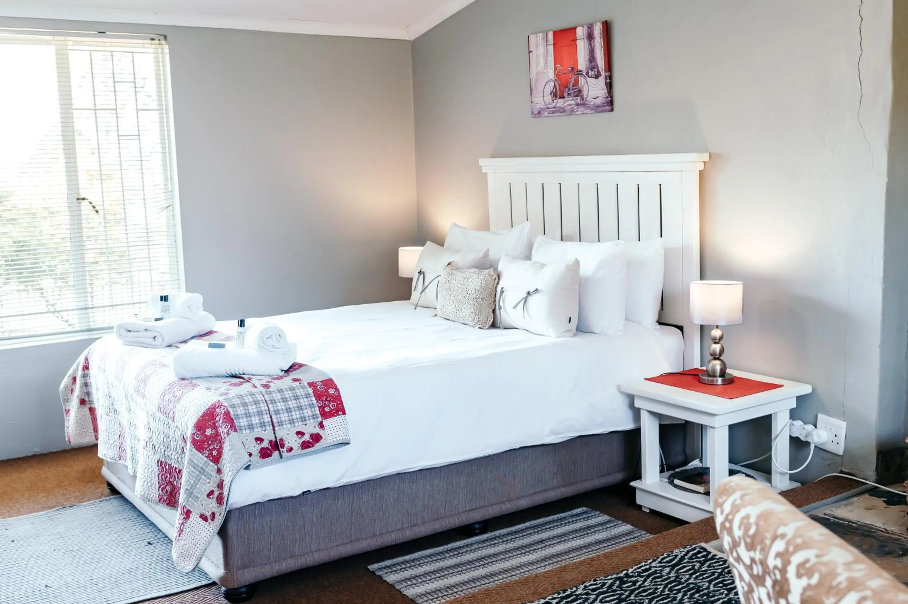 Bed in Misty Morn Cottages