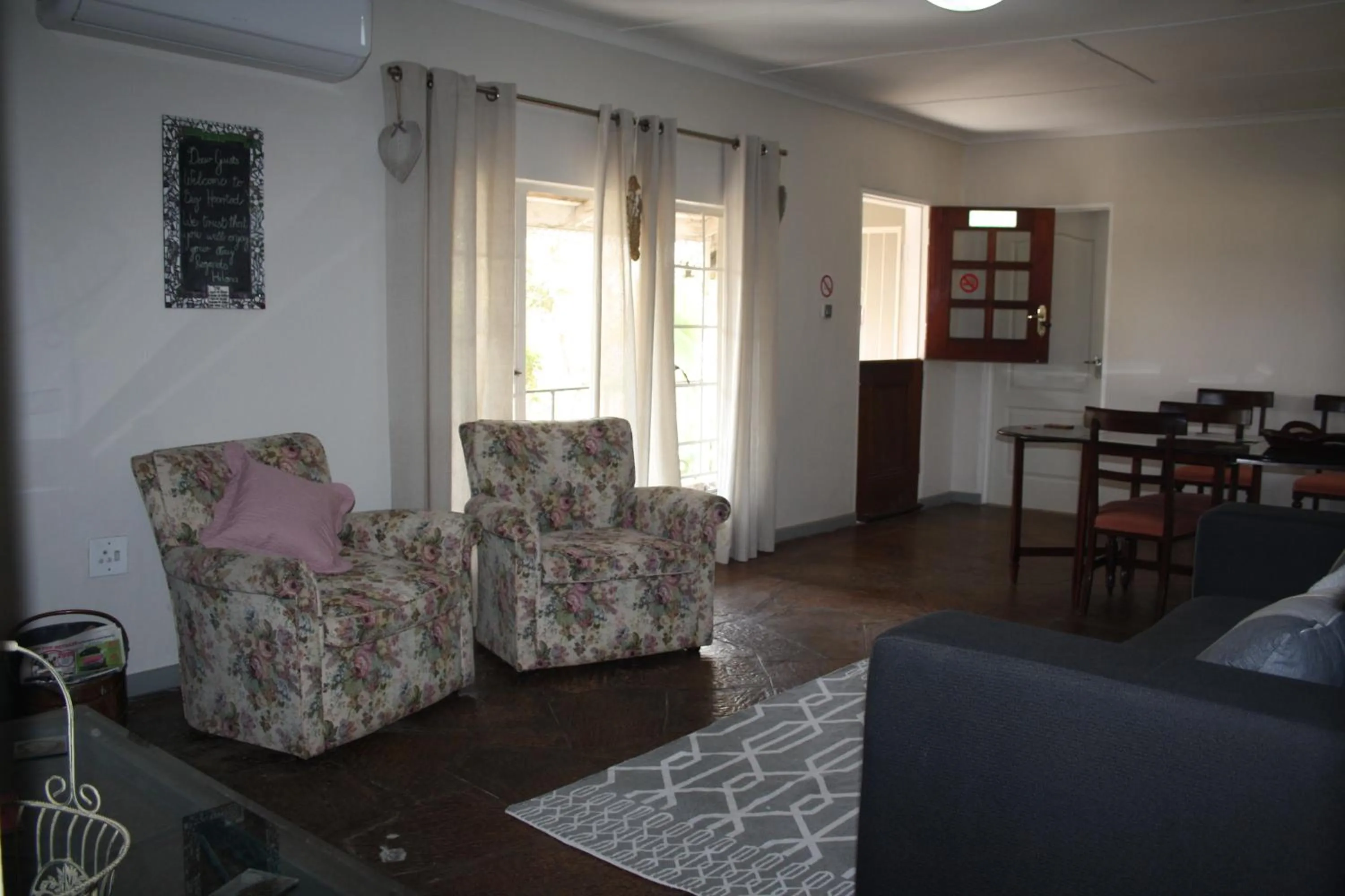 Living room in Misty Morn Cottages