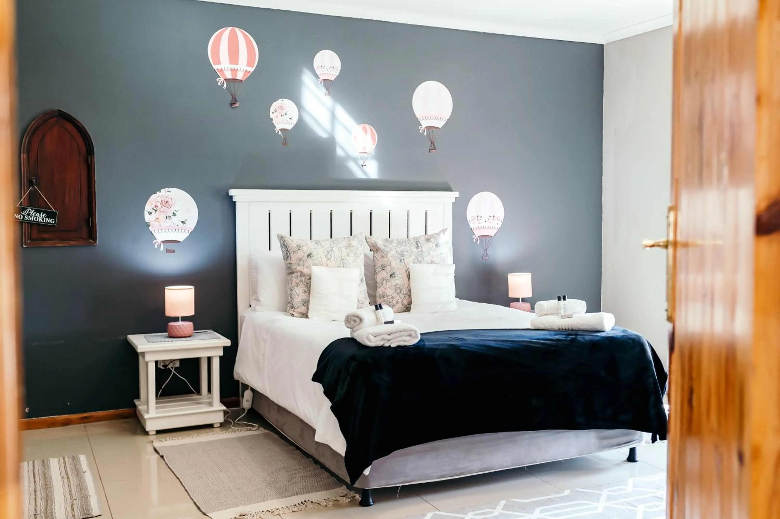 Bed in Misty Morn Cottages