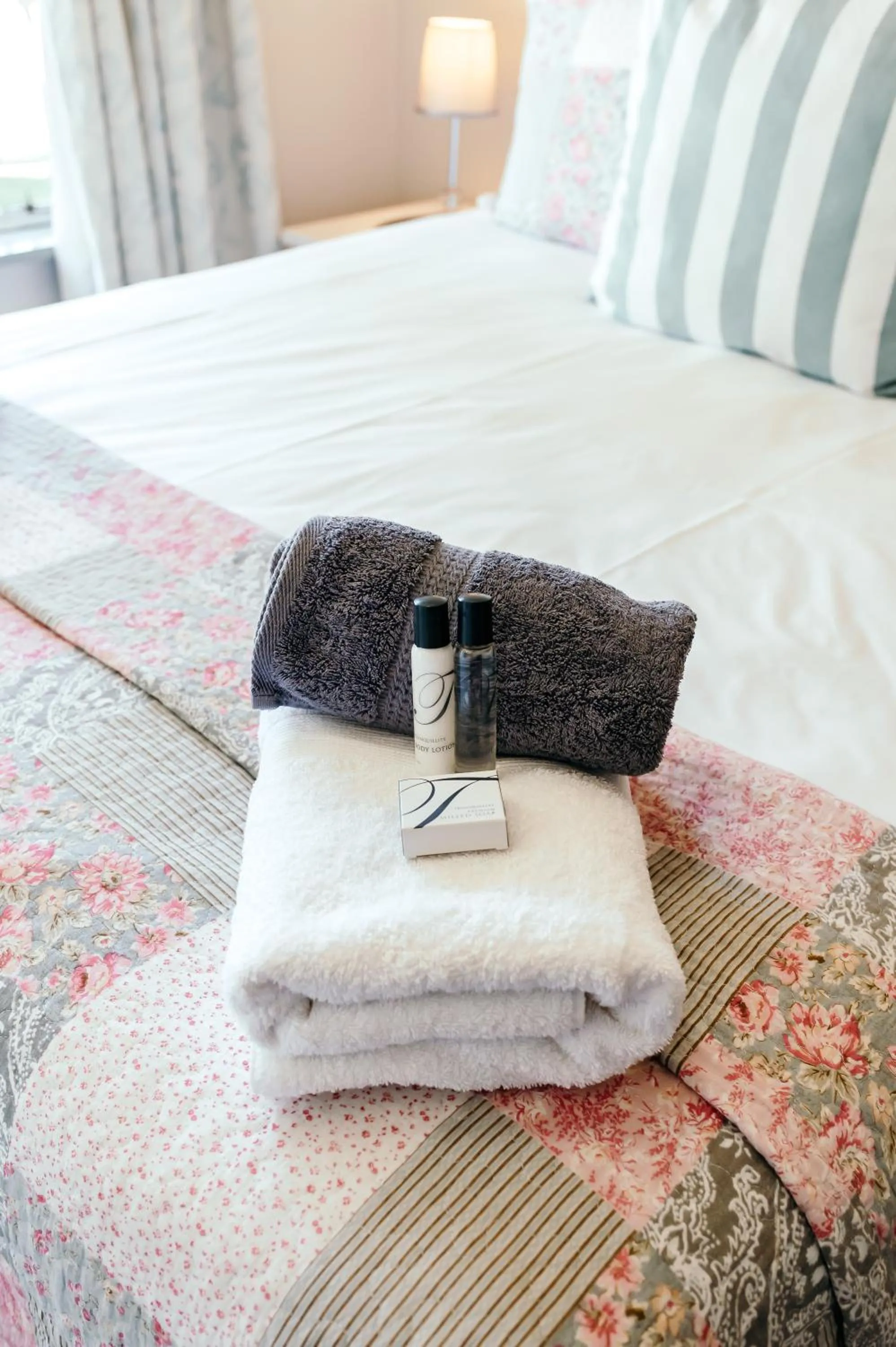 towels, Bed in Misty Morn Cottages