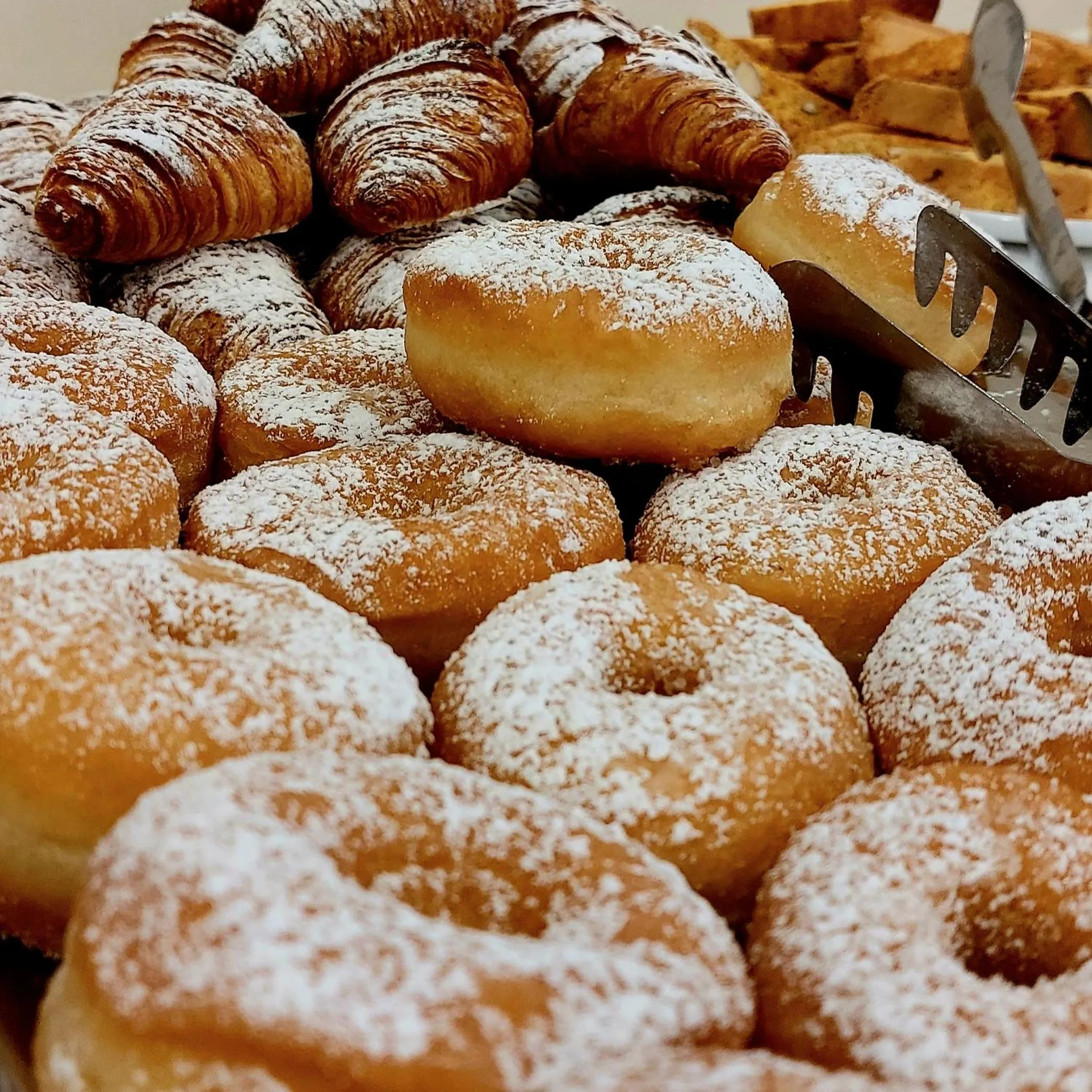 Breakfast in Hotel Garden B&B