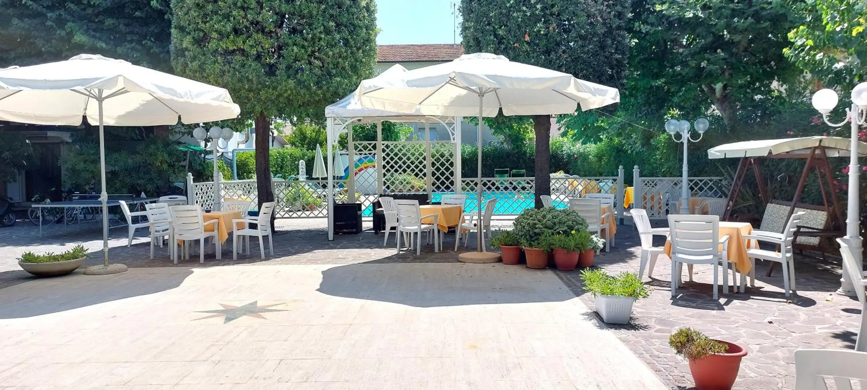 Double or Twin Room with Balcony in Hotel Garden B&B Double or Twin Room with Balcony in Hotel Garden B&B