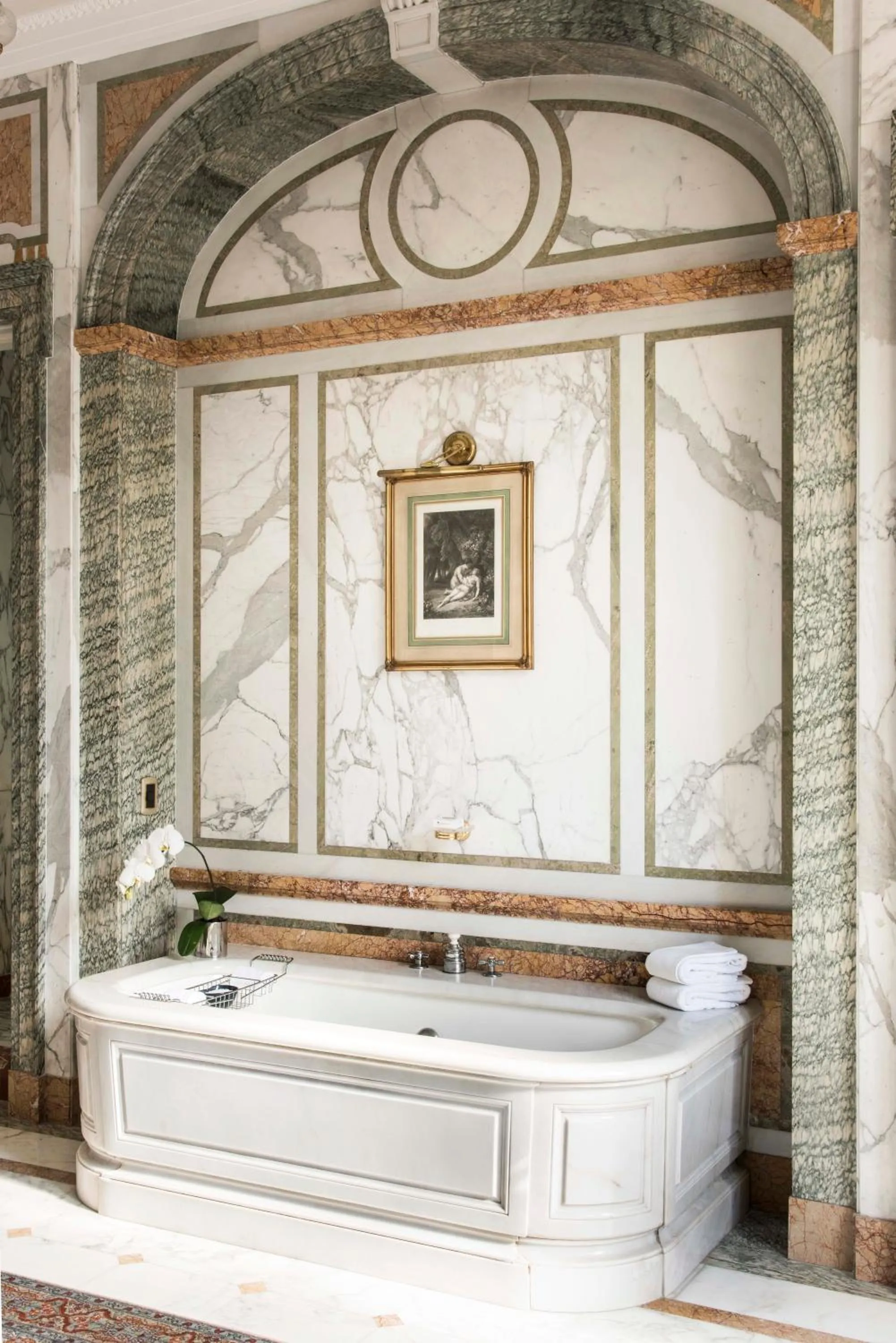Bathroom in Four Seasons Hotel Buenos Aires