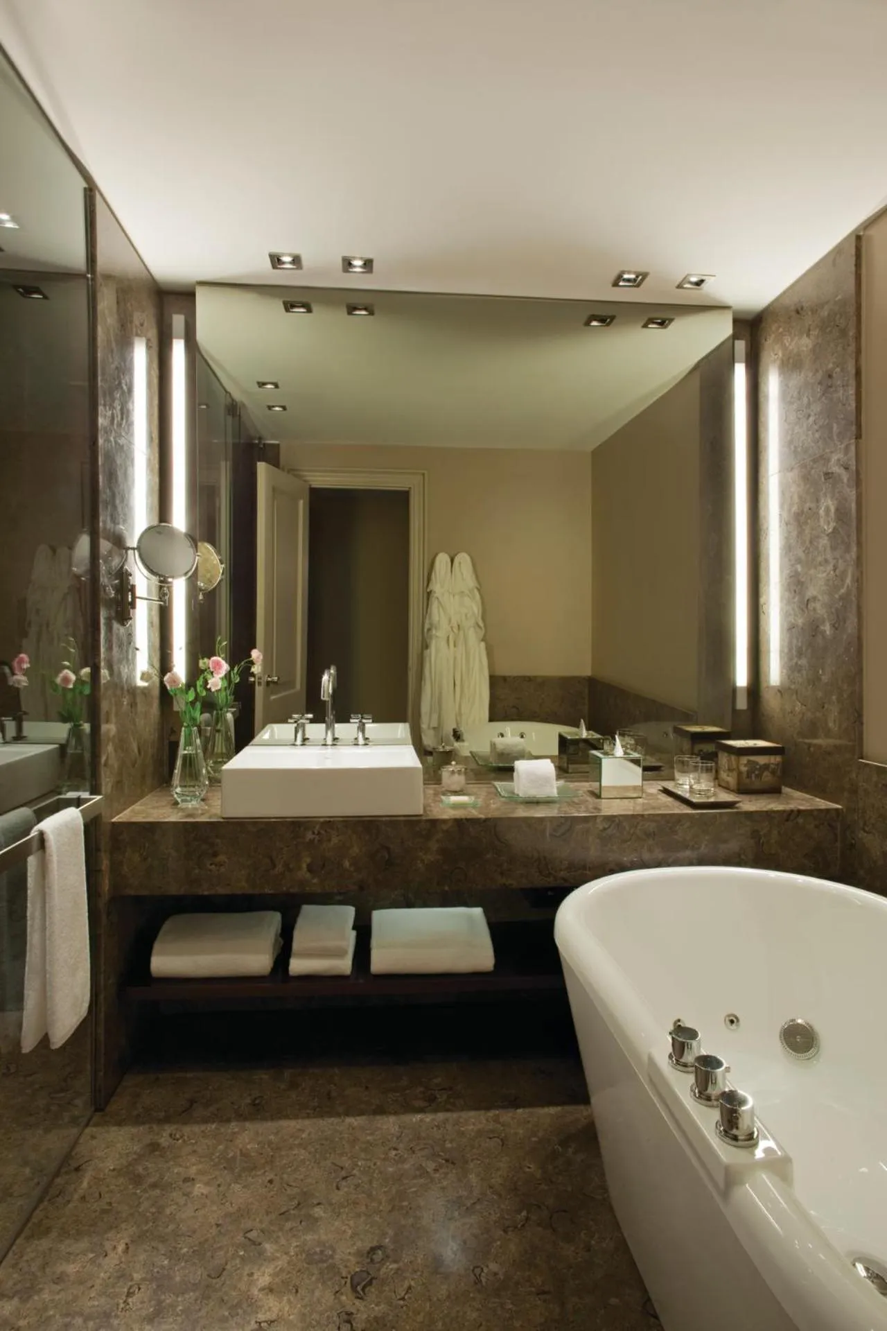 Hot Tub in Four Seasons Hotel Buenos Aires