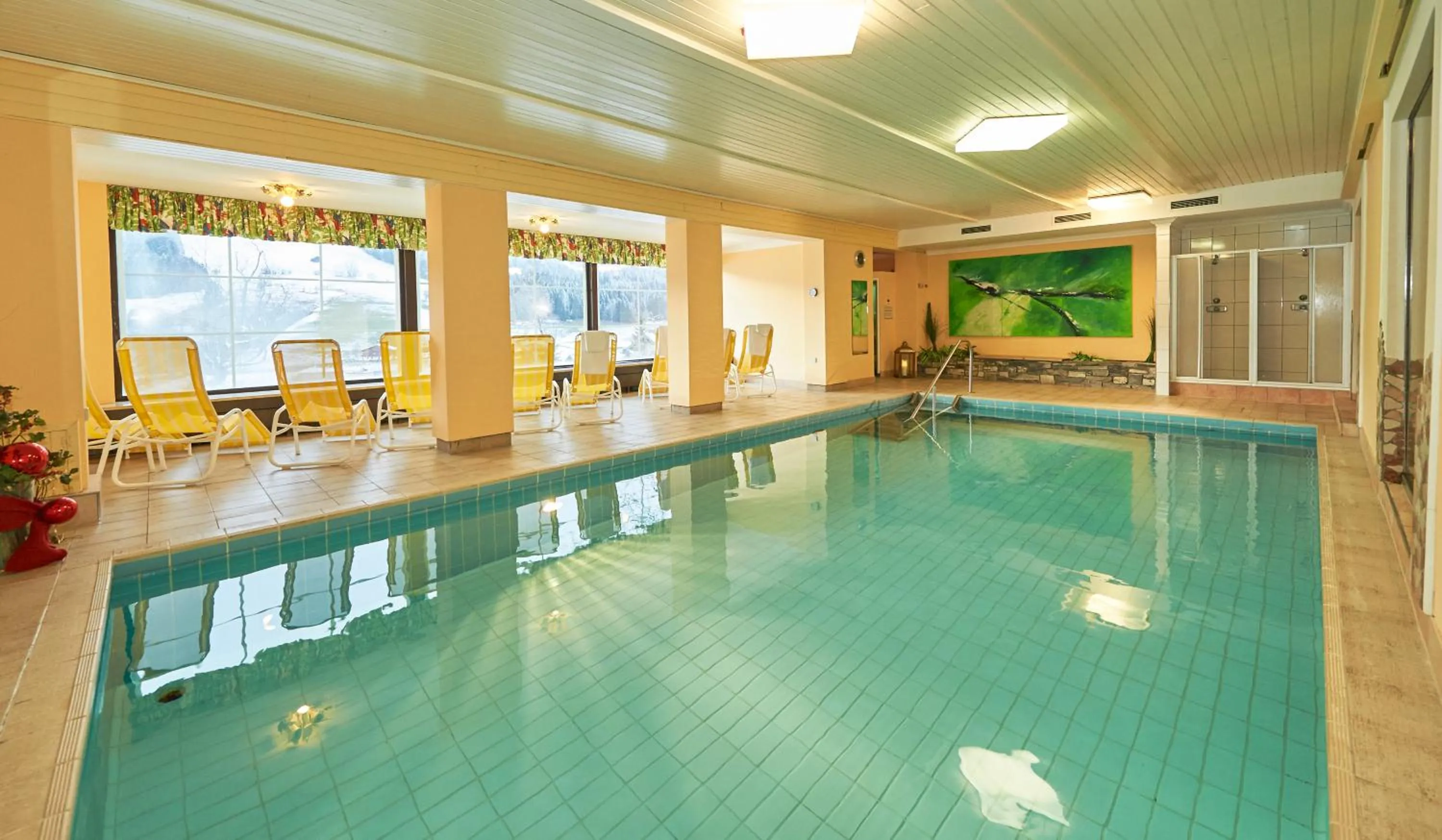 Swimming pool in Wohlfühlresort und Feriengut Martinerhof