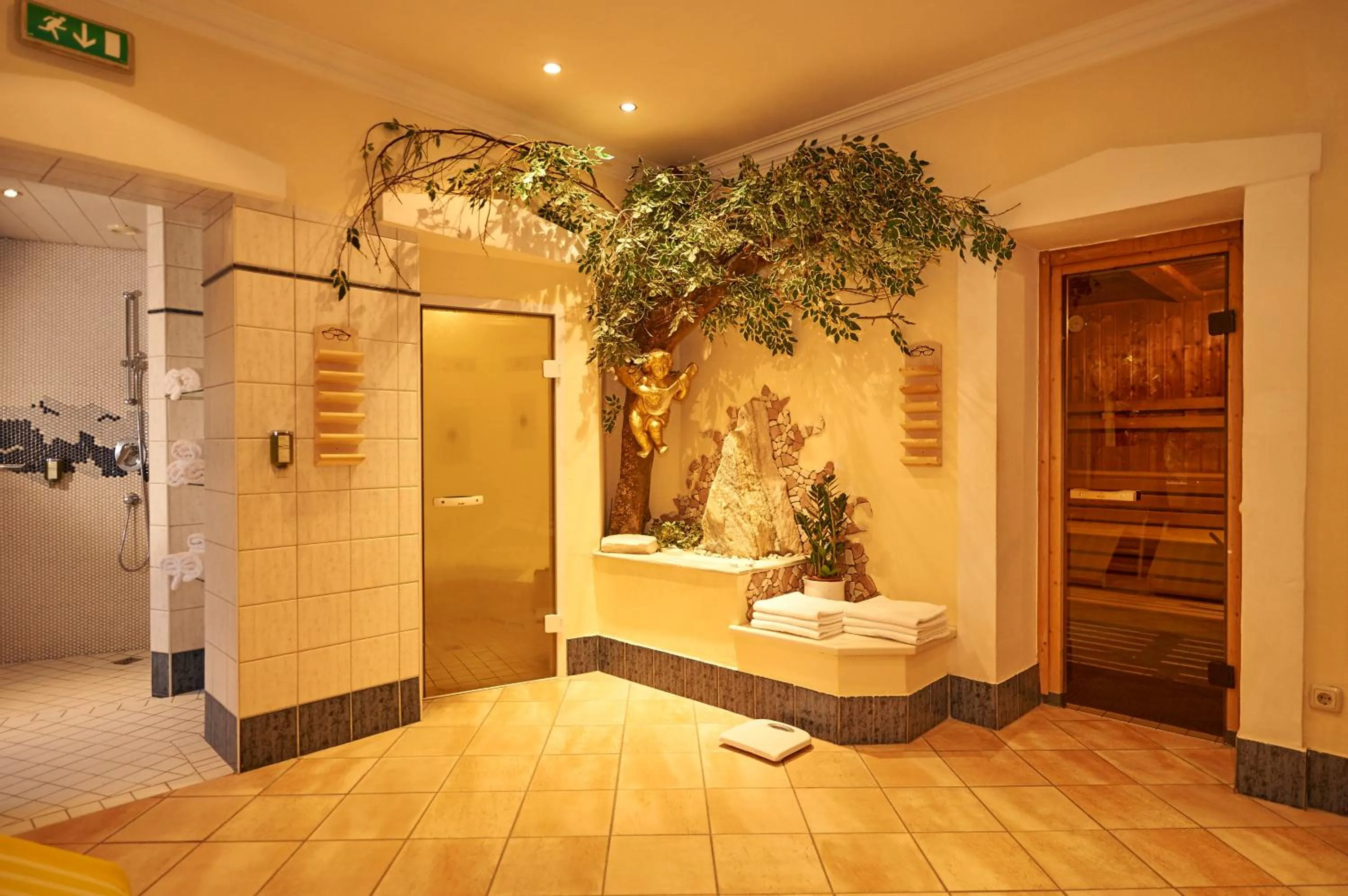 Spa and wellness centre/facilities in Wohlfühlresort und Feriengut Martinerhof