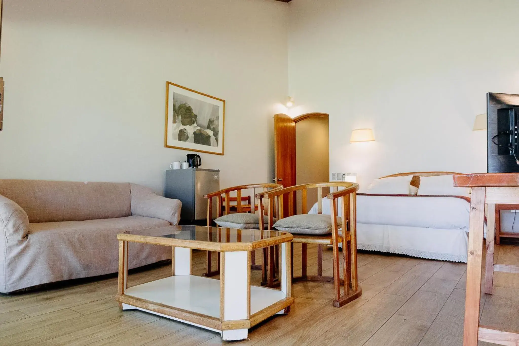 Suite - single occupancy in Hotel Salto Del Laja Suite - single occupancy in Hotel Salto Del Laja