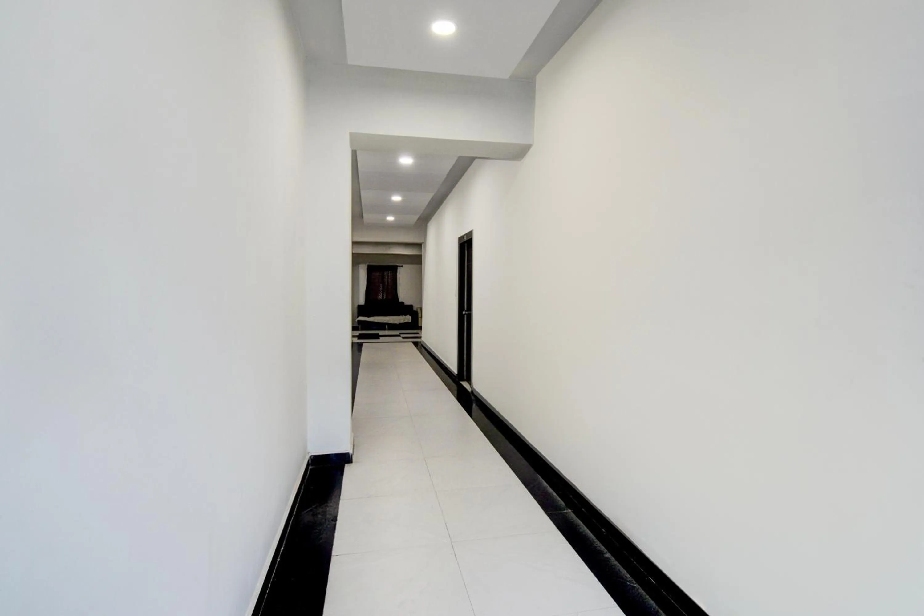 Lobby or reception in Super Hotel O Erragadda Metro Station Hyderabad Formerly Palak Residency