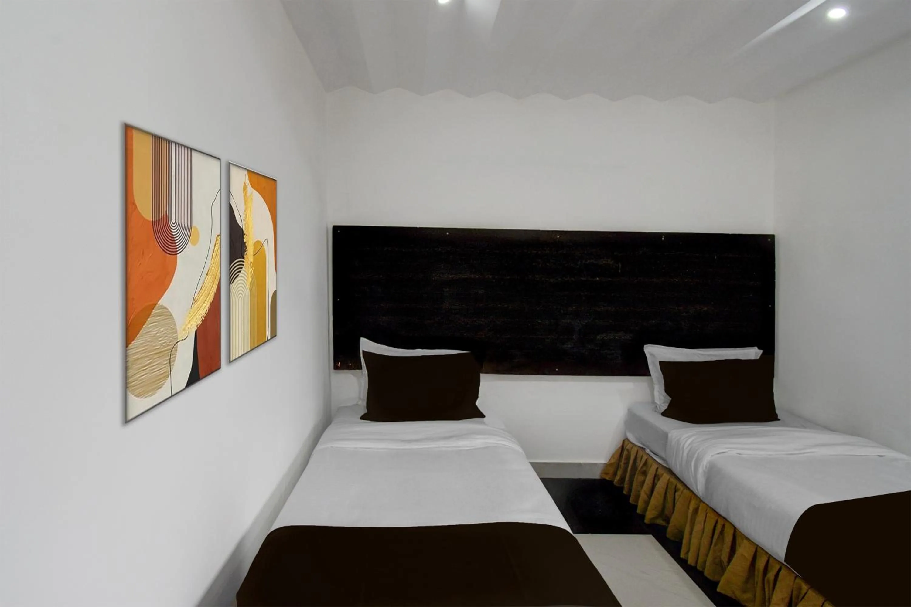 Bedroom, Bed in Super Hotel O Erragadda Metro Station Hyderabad Formerly Palak Residency