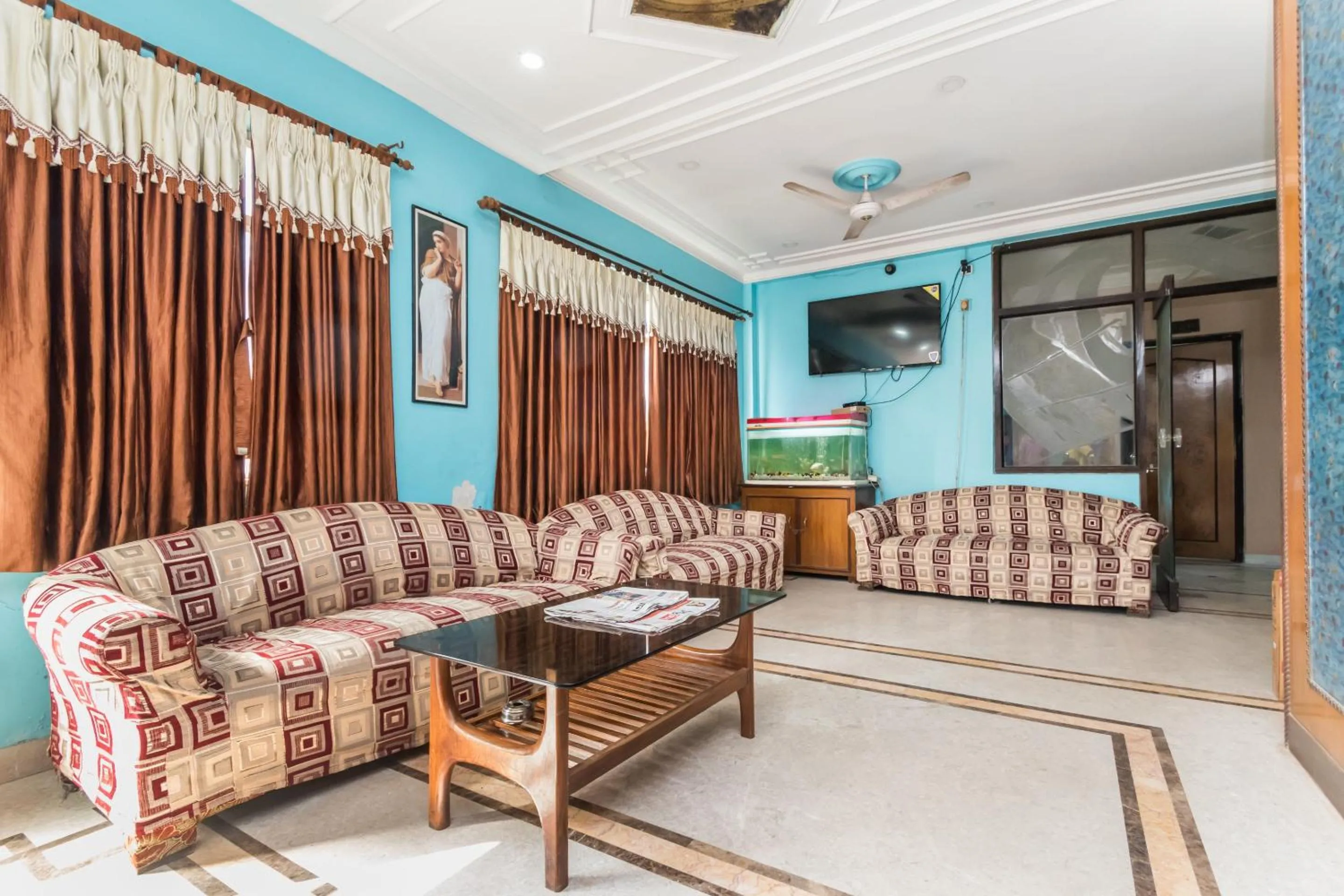 Lobby or reception in Super Capital O Bidisha