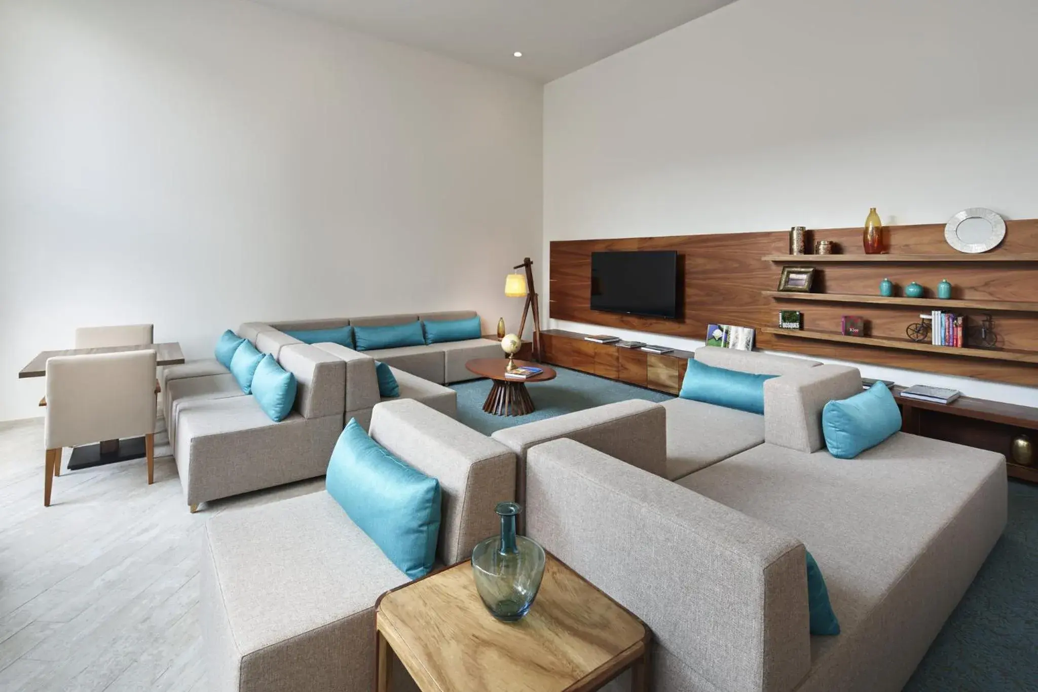 Lobby or reception in Fiesta Inn Ciudad del Carmen Puente El Zacatal Lobby or reception in Fiesta Inn Ciudad del Carmen Puente El Zacatal