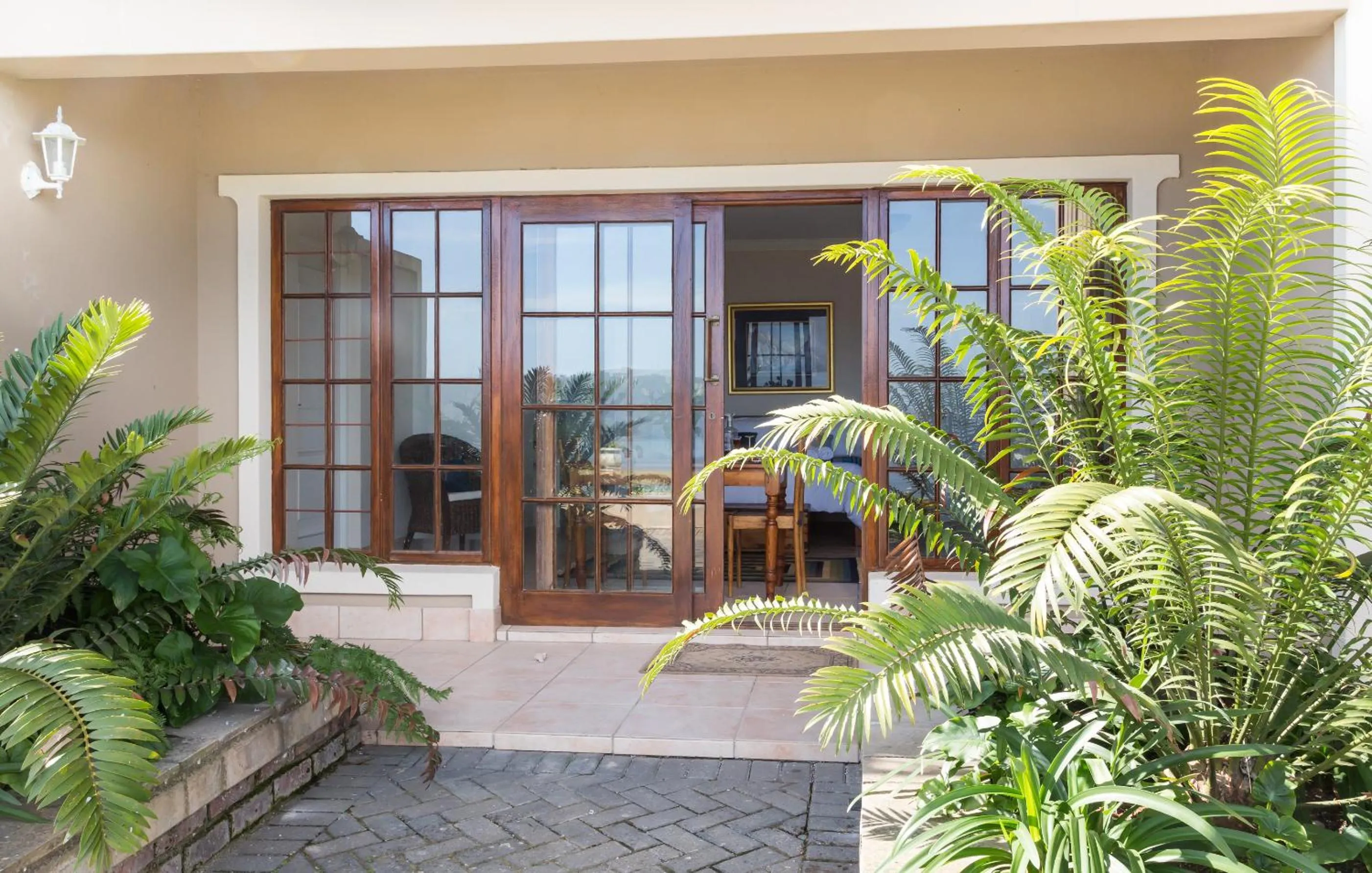 Lake view in Moncrieff Manor