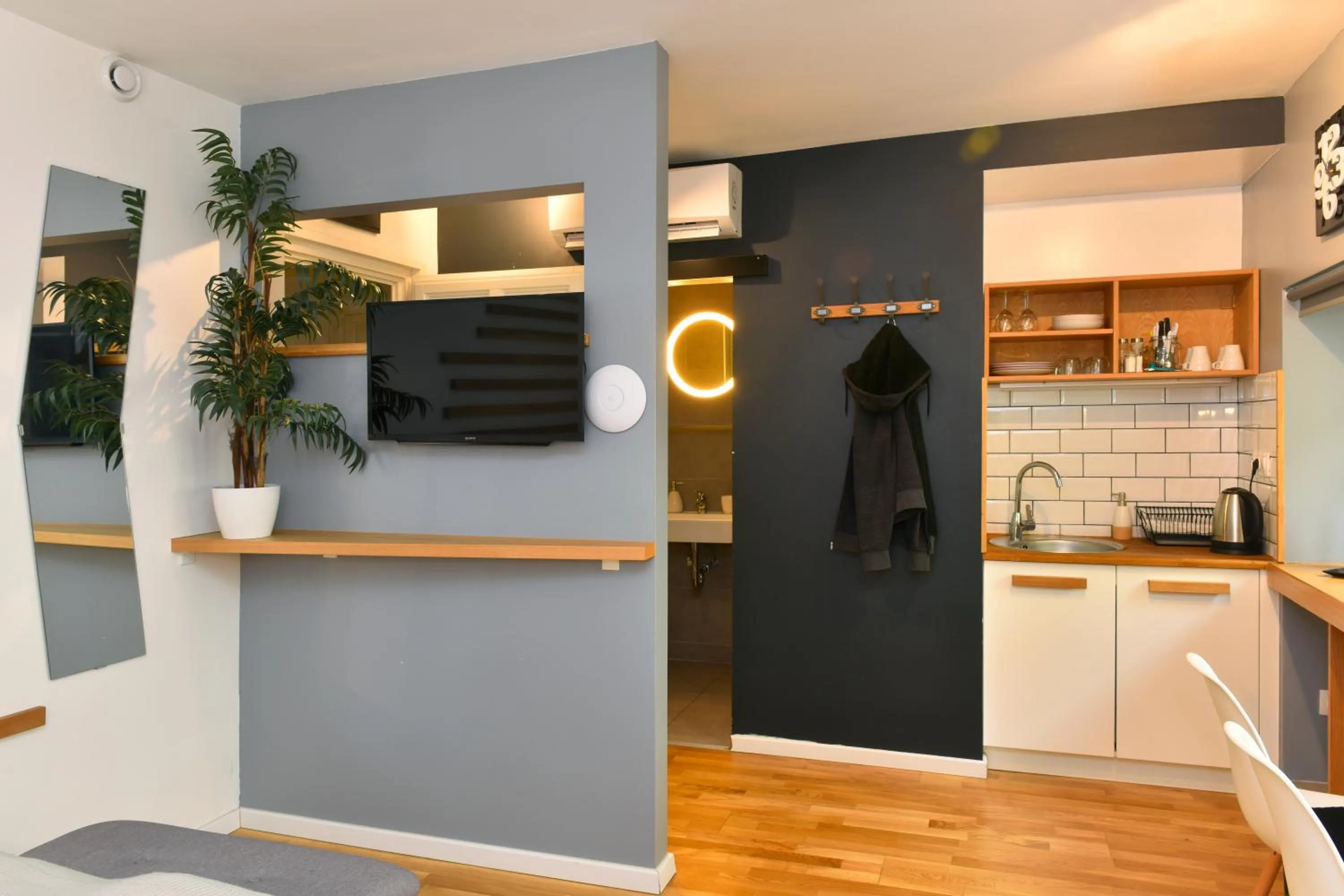 TV and multimedia in Walk Inn Váci 78