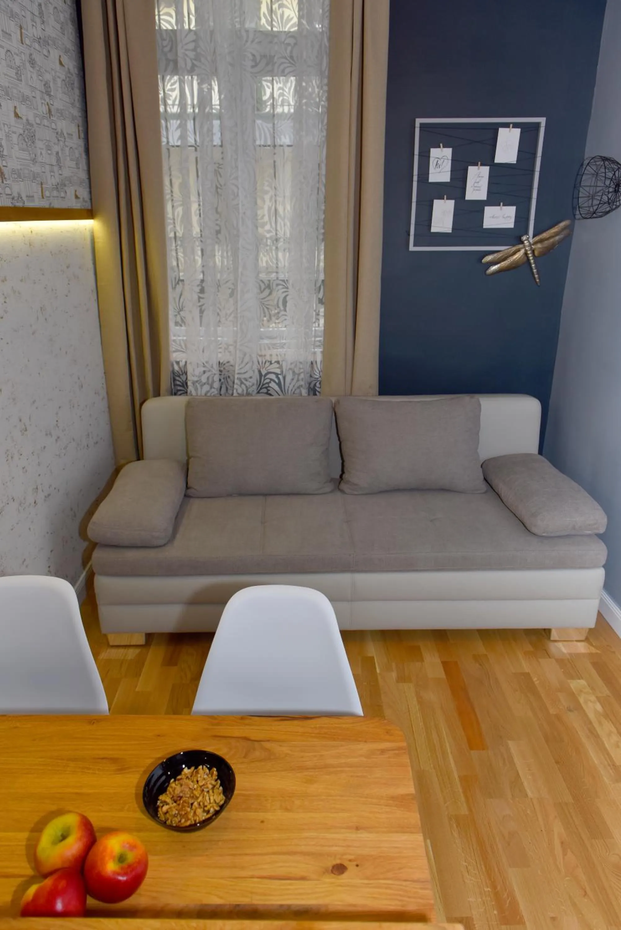 Dining area in Walk Inn Váci 78