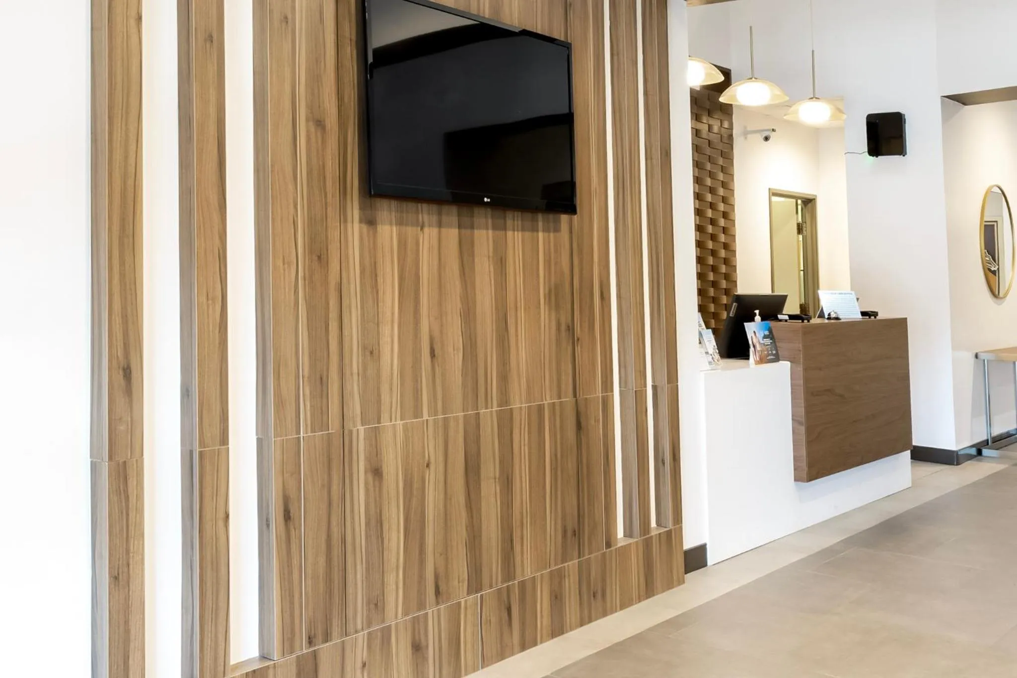 Lobby or reception in Wingate by Wyndham Owensboro