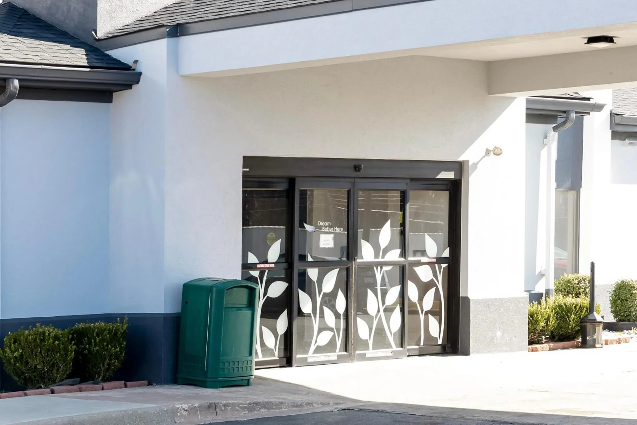 Facade/entrance in Wingate by Wyndham Owensboro