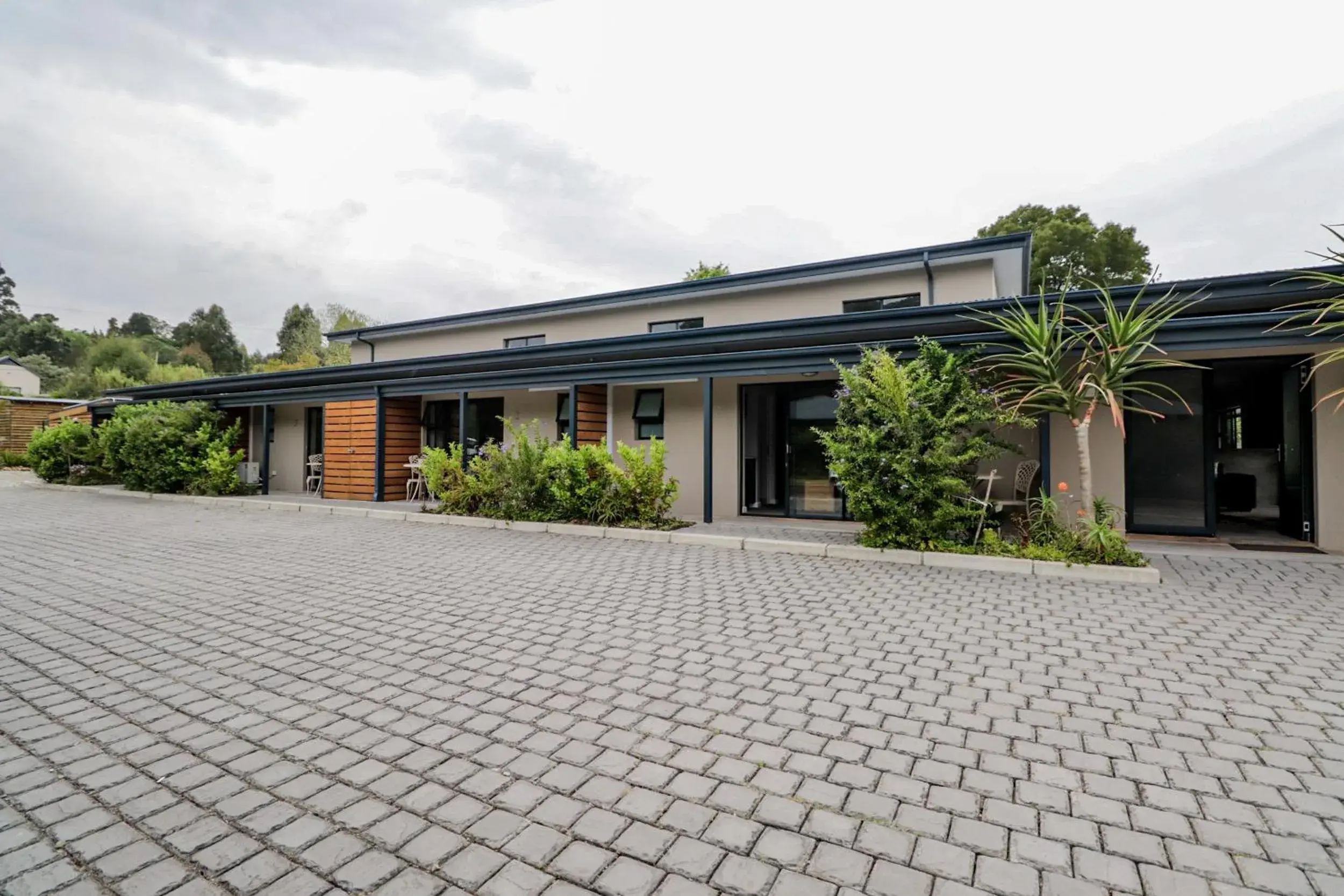 Property building in The Greens Guest House Property building in The Greens Guest House