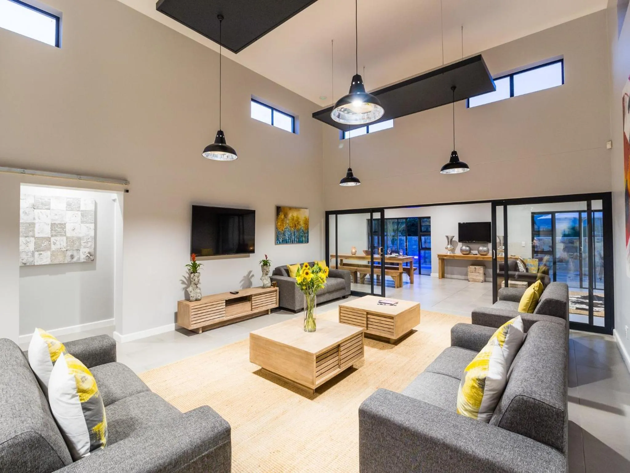 Communal lounge/ TV room in The Greens Guest House