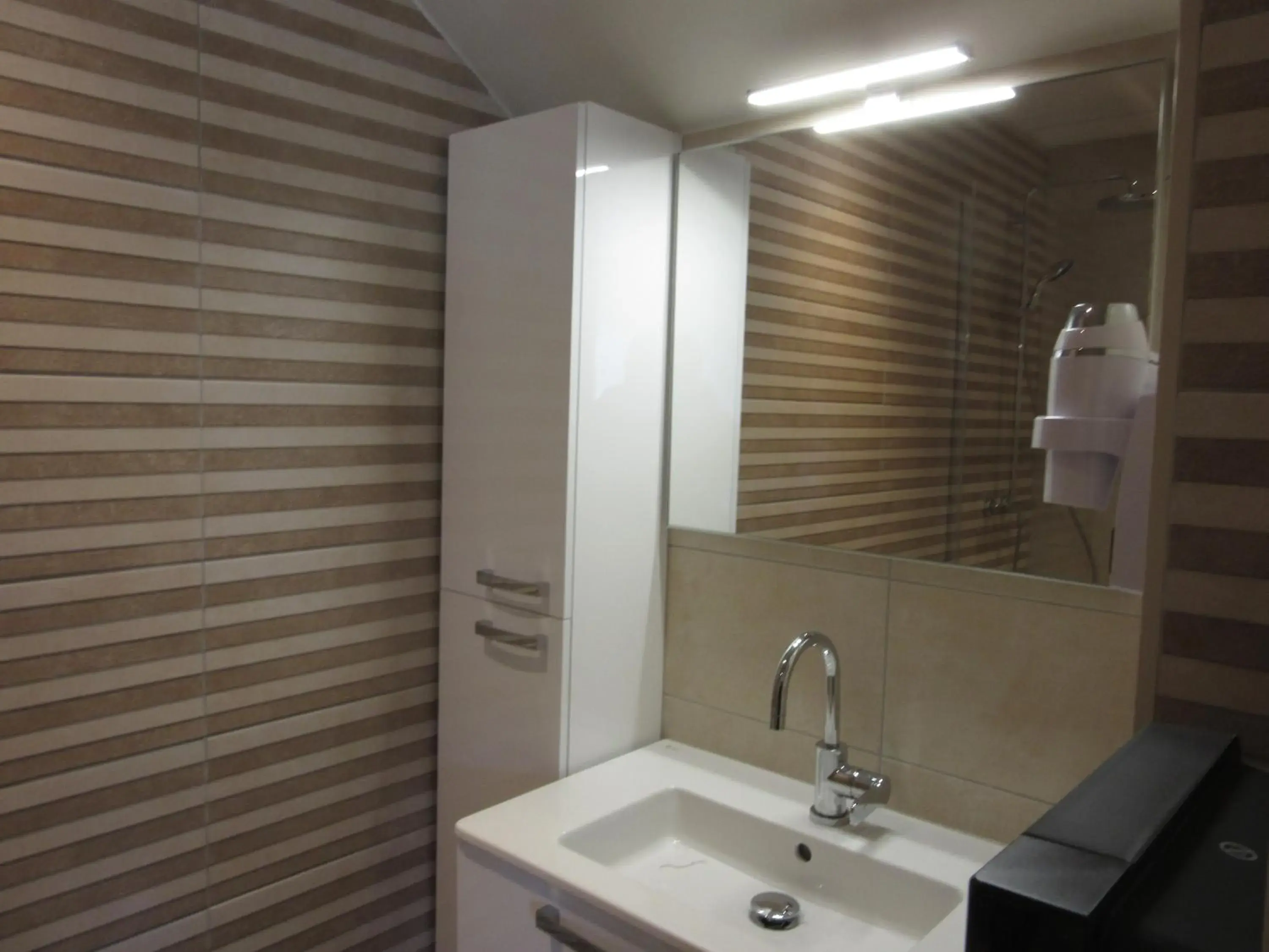 Double Room - single occupancy in Hotel de la Londaine Double Room - single occupancy in Hotel de la Londaine