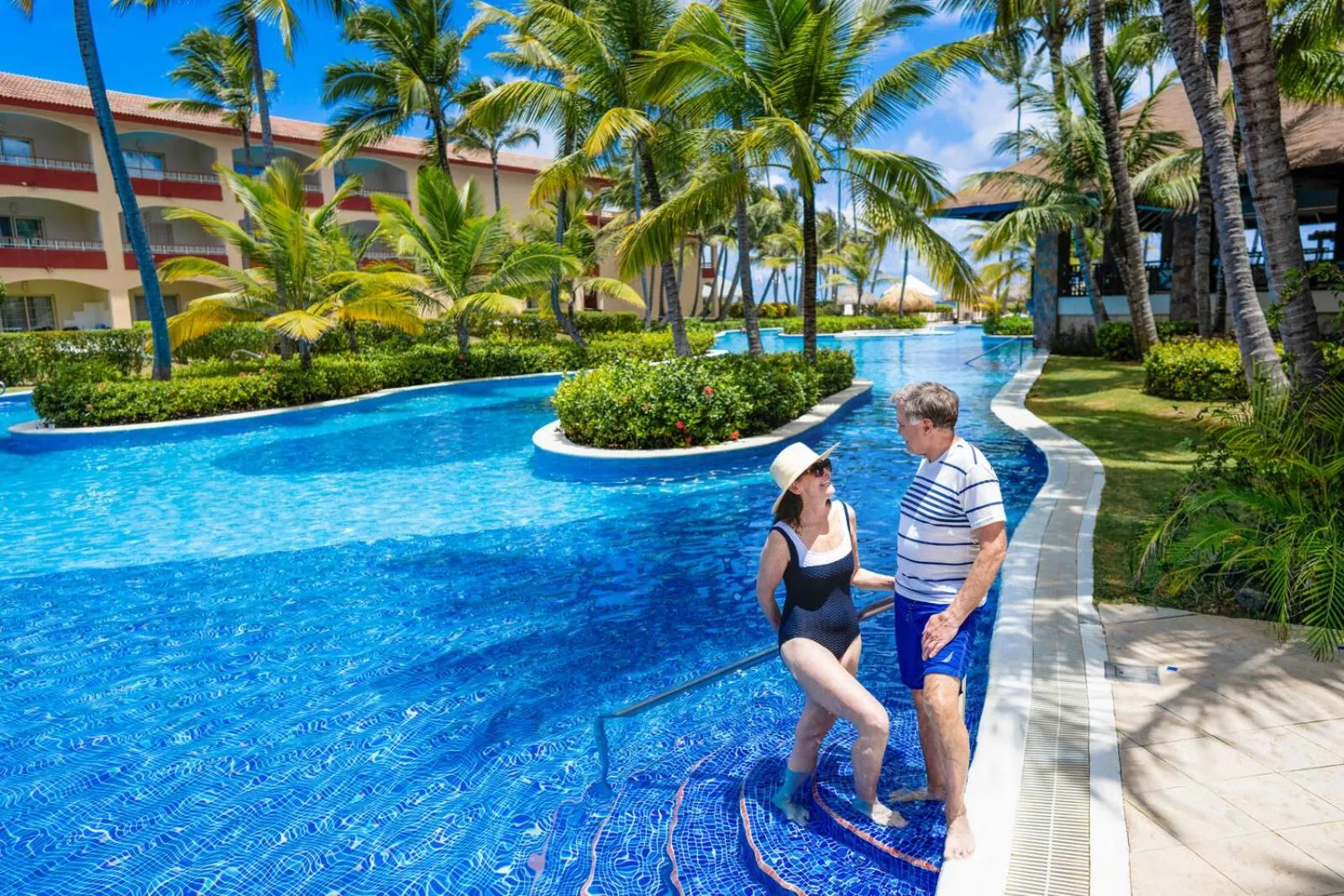 Swimming pool in Majestic Colonial Punta Cana - All Inclusive