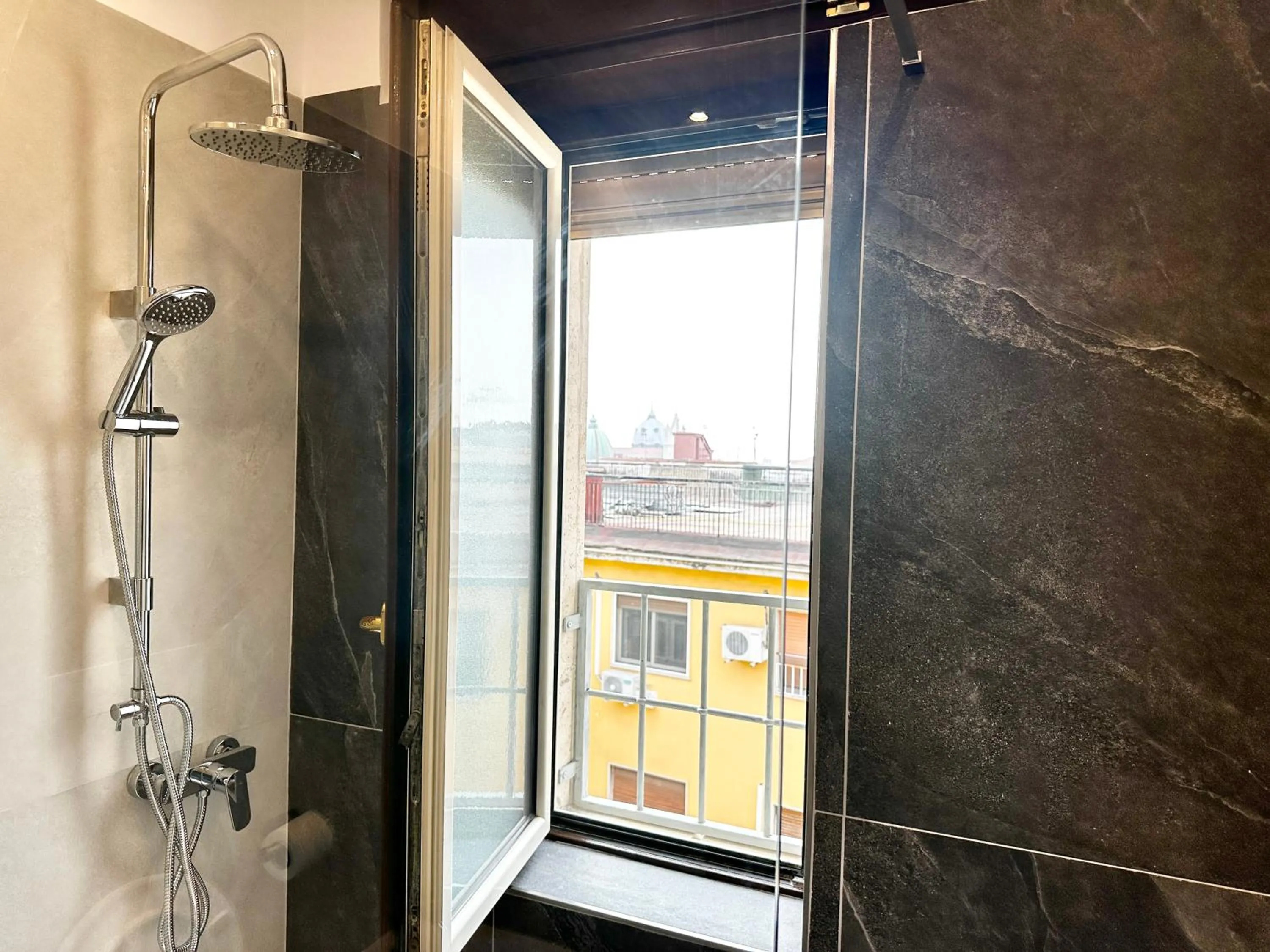 Bathroom in B&B Le Stelle del Museo