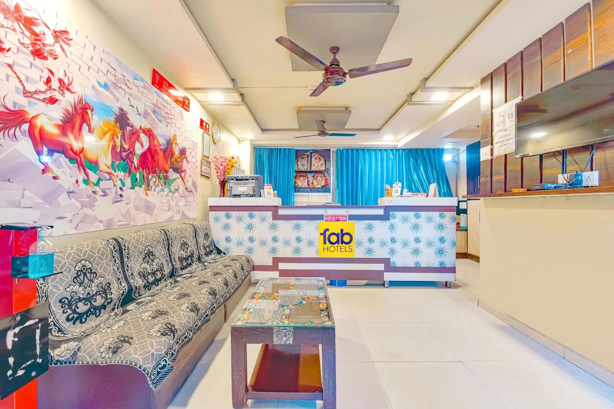 Lobby or reception in FabHotel Apollo - Nr Odhav Ring Road
