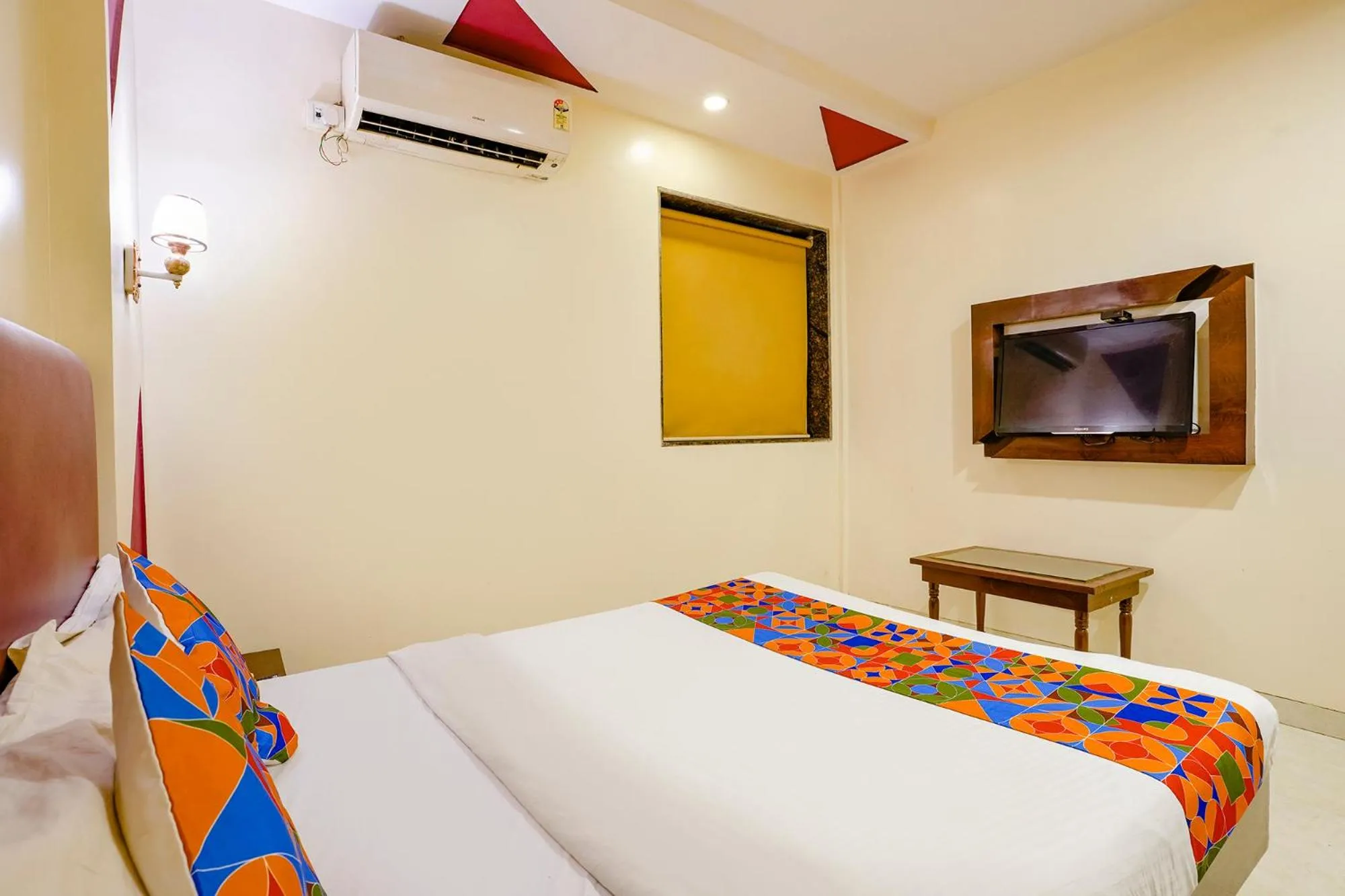 Bed in Via D69 Residency