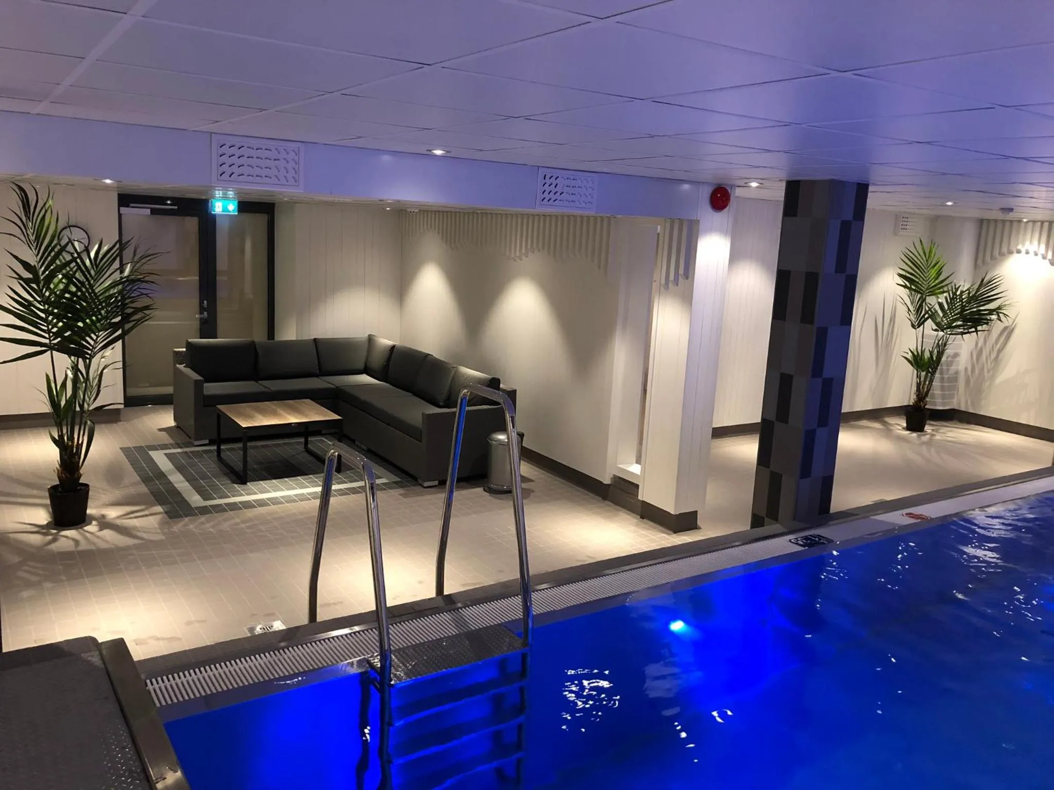 Swimming pool in Park Alandia Hotel