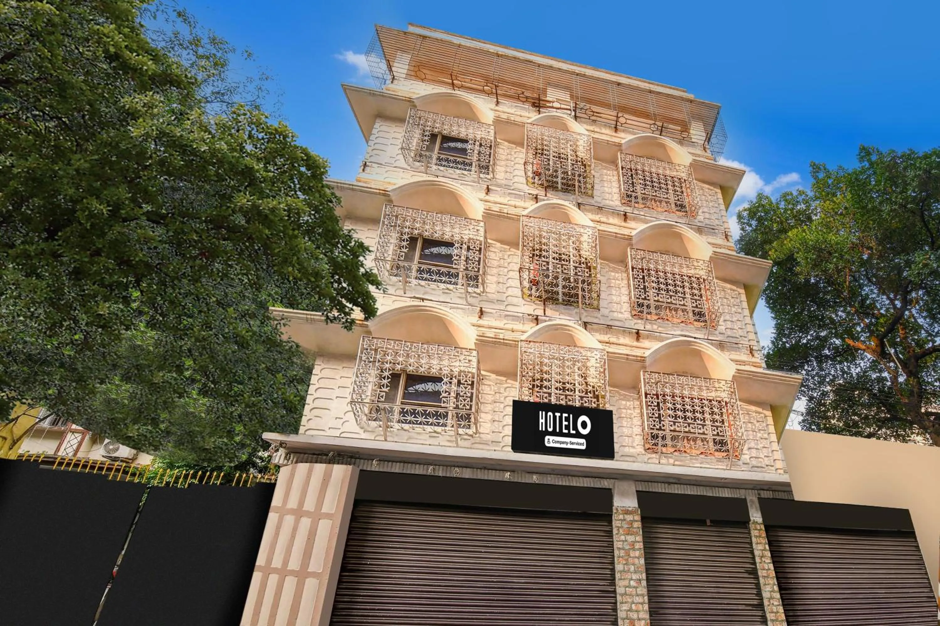 Facade/entrance in Super Hotel O Sarat Bose Road formerly Shree Guest House