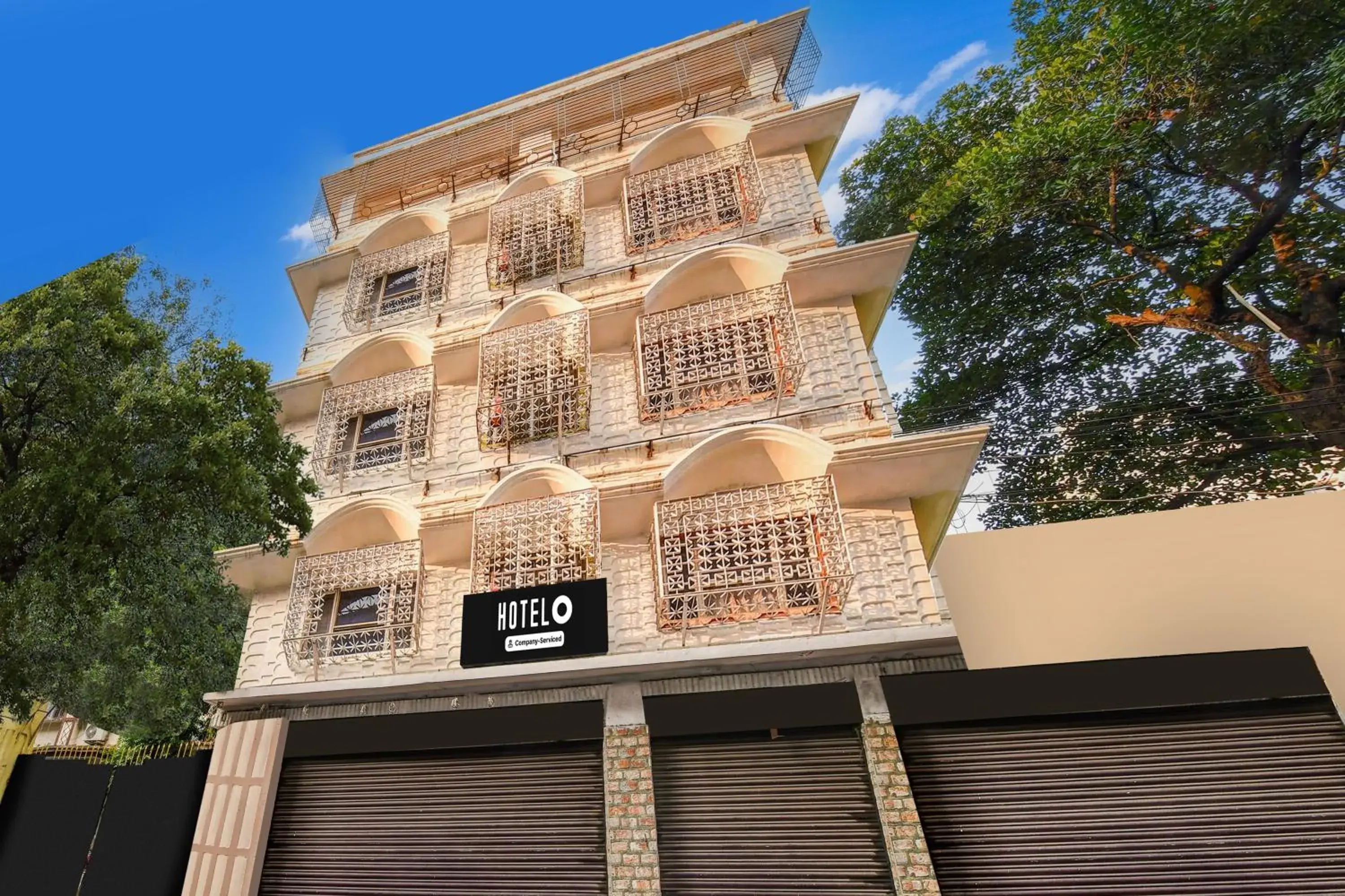 Facade/entrance in Super Hotel O Sarat Bose Road formerly Shree Guest House Facade/entrance in Super Hotel O Sarat Bose Road formerly Shree Guest House