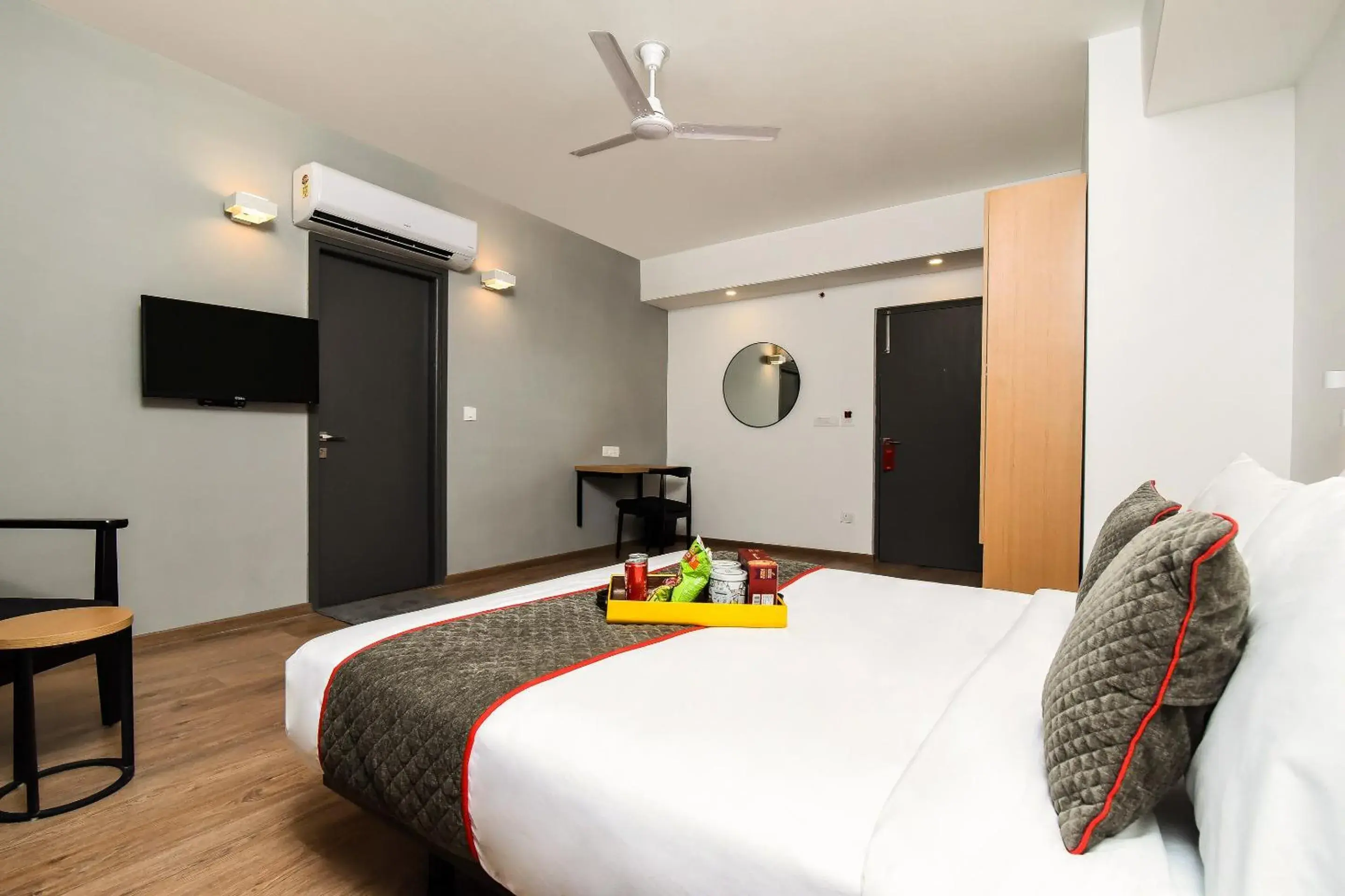 Facade/entrance, Bed in Townhouse C Scheme Ahinsa Circle Facade/entrance, Bed in Townhouse C Scheme Ahinsa Circle