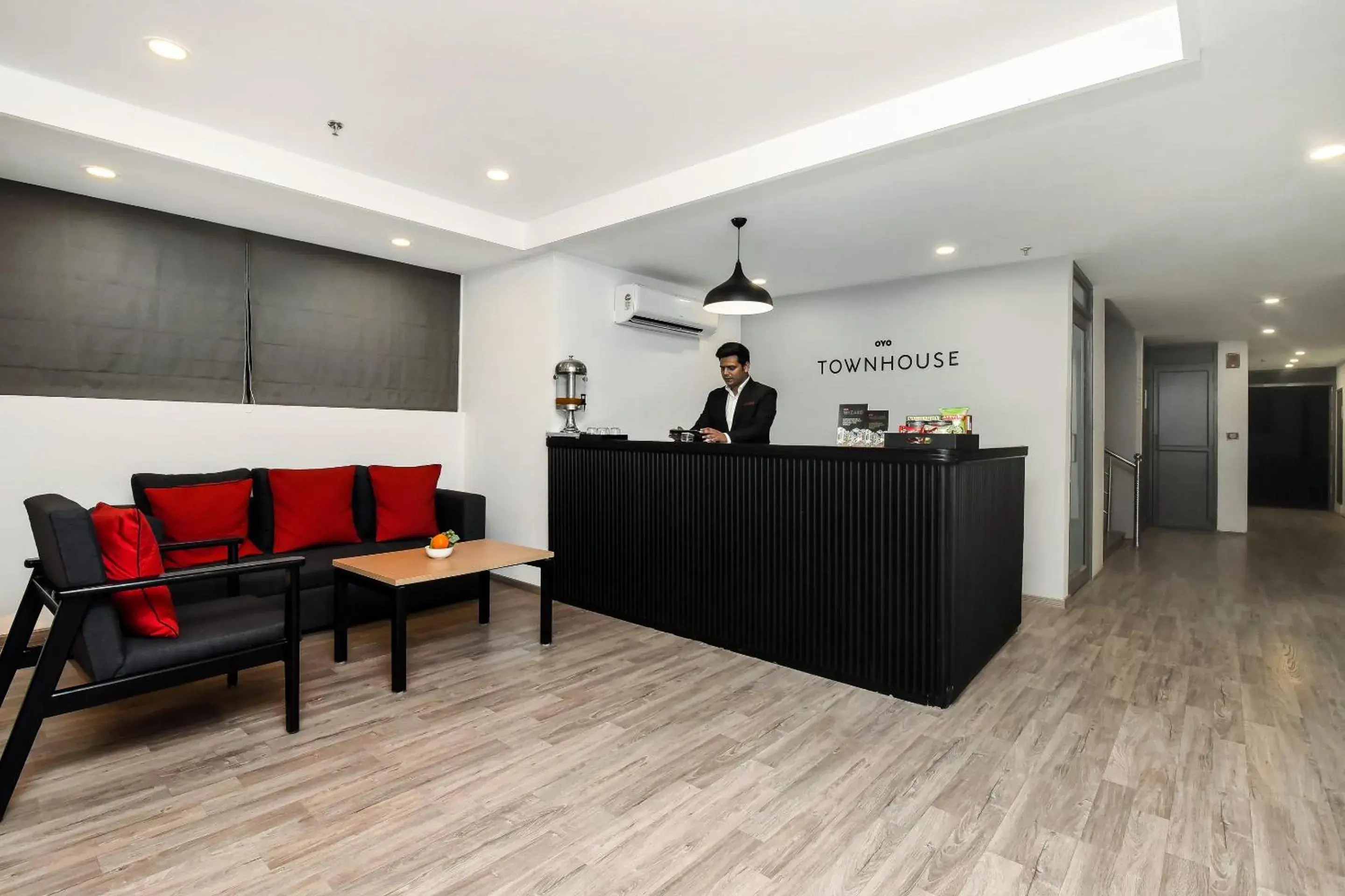 Lobby or reception in Townhouse C Scheme Ahinsa Circle Lobby or reception in Townhouse C Scheme Ahinsa Circle