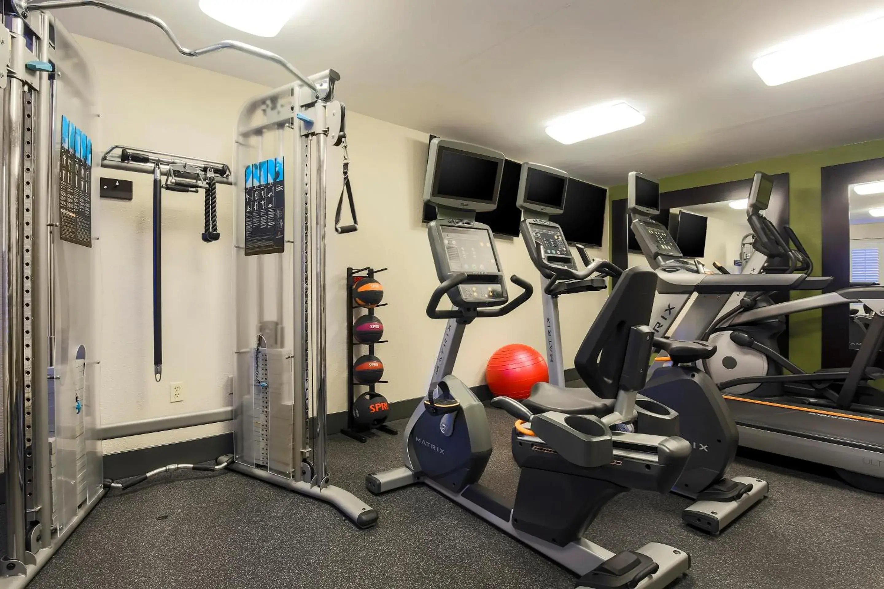 Fitness centre/facilities, Fitness Center/Facilities in Red Lion Inn & Suites Hattiesburg