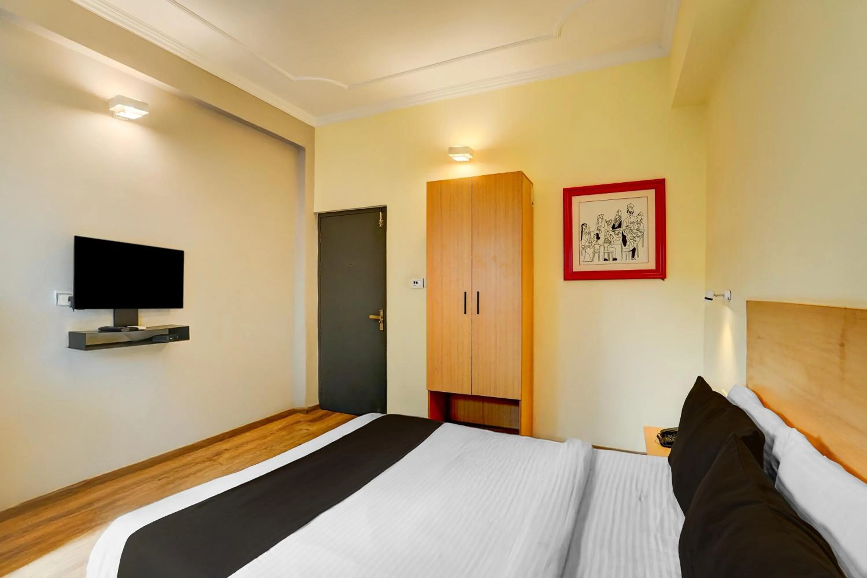 Bedroom, Bed in Townhouse Singapore Mall