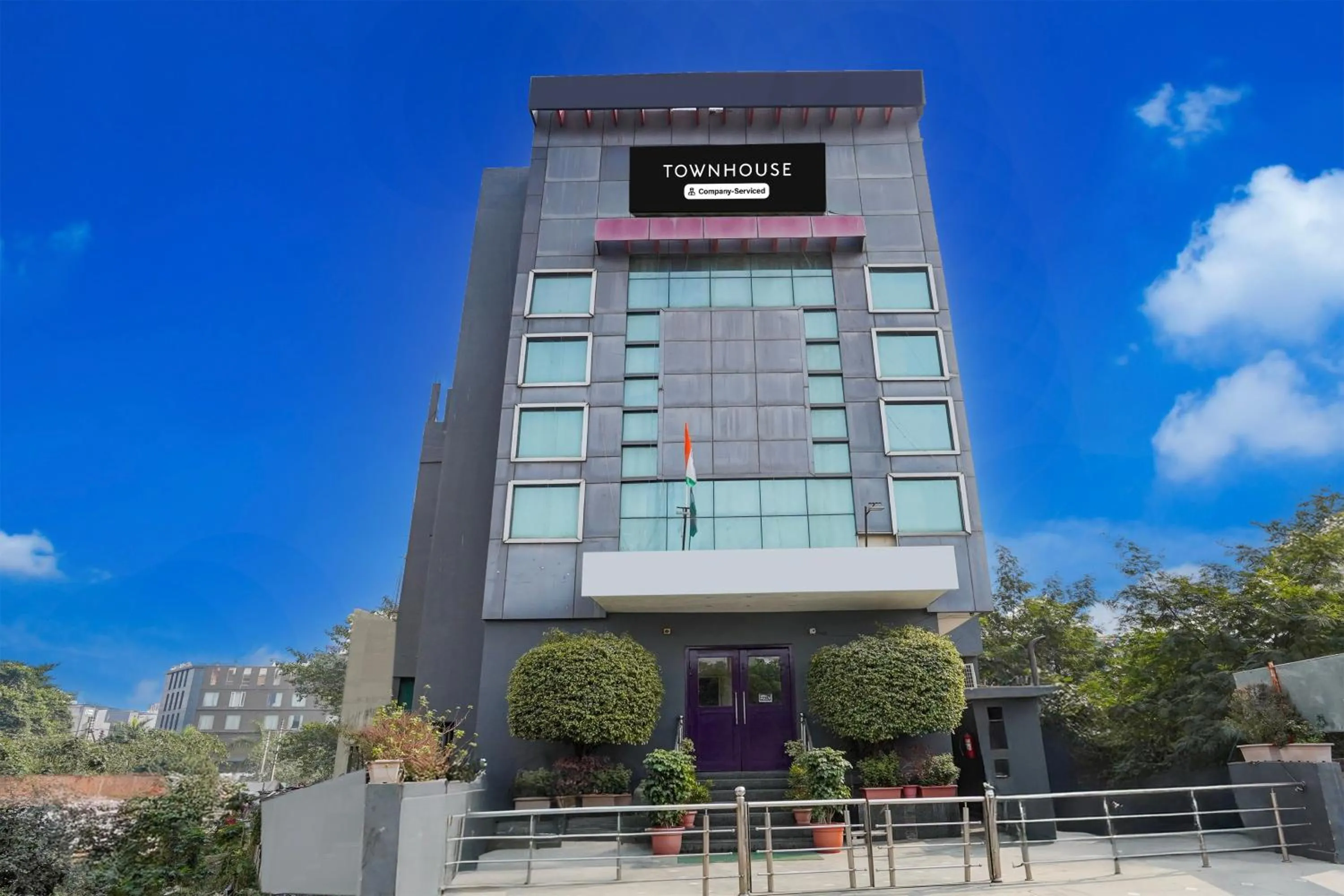 Townhouse Singapore Mall