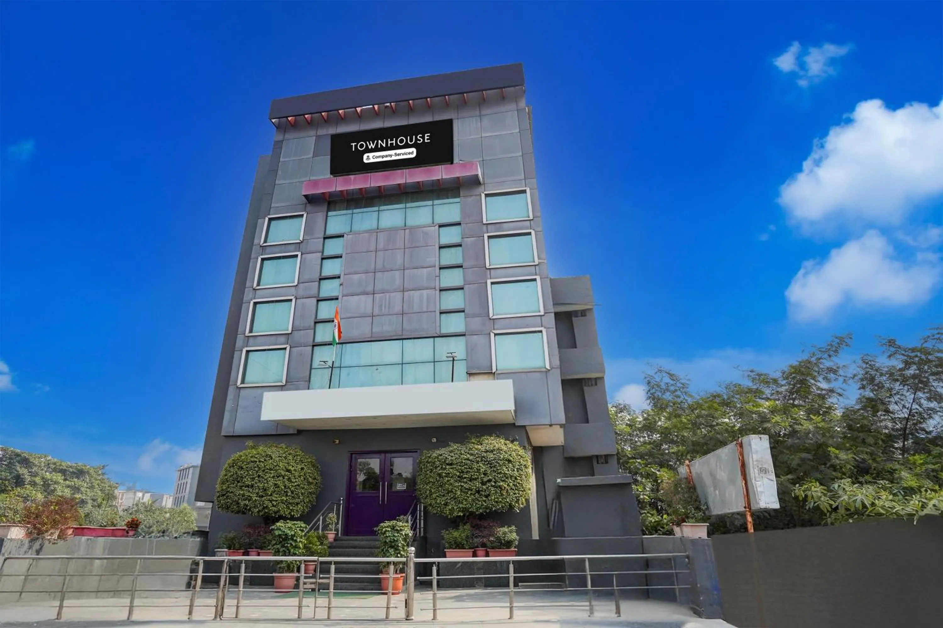 Facade/entrance in Townhouse Singapore Mall