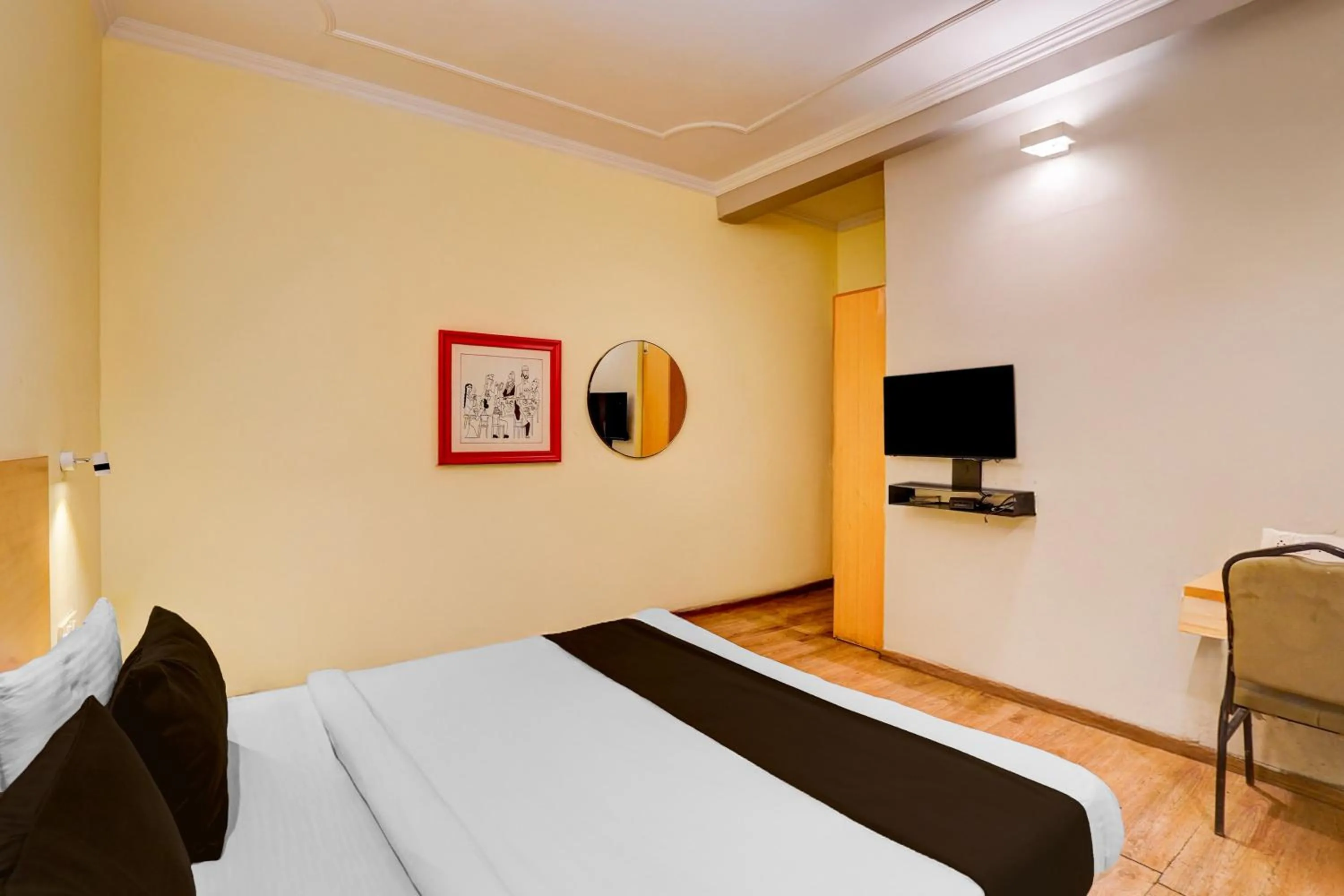 Bedroom, Bed in Townhouse Singapore Mall
