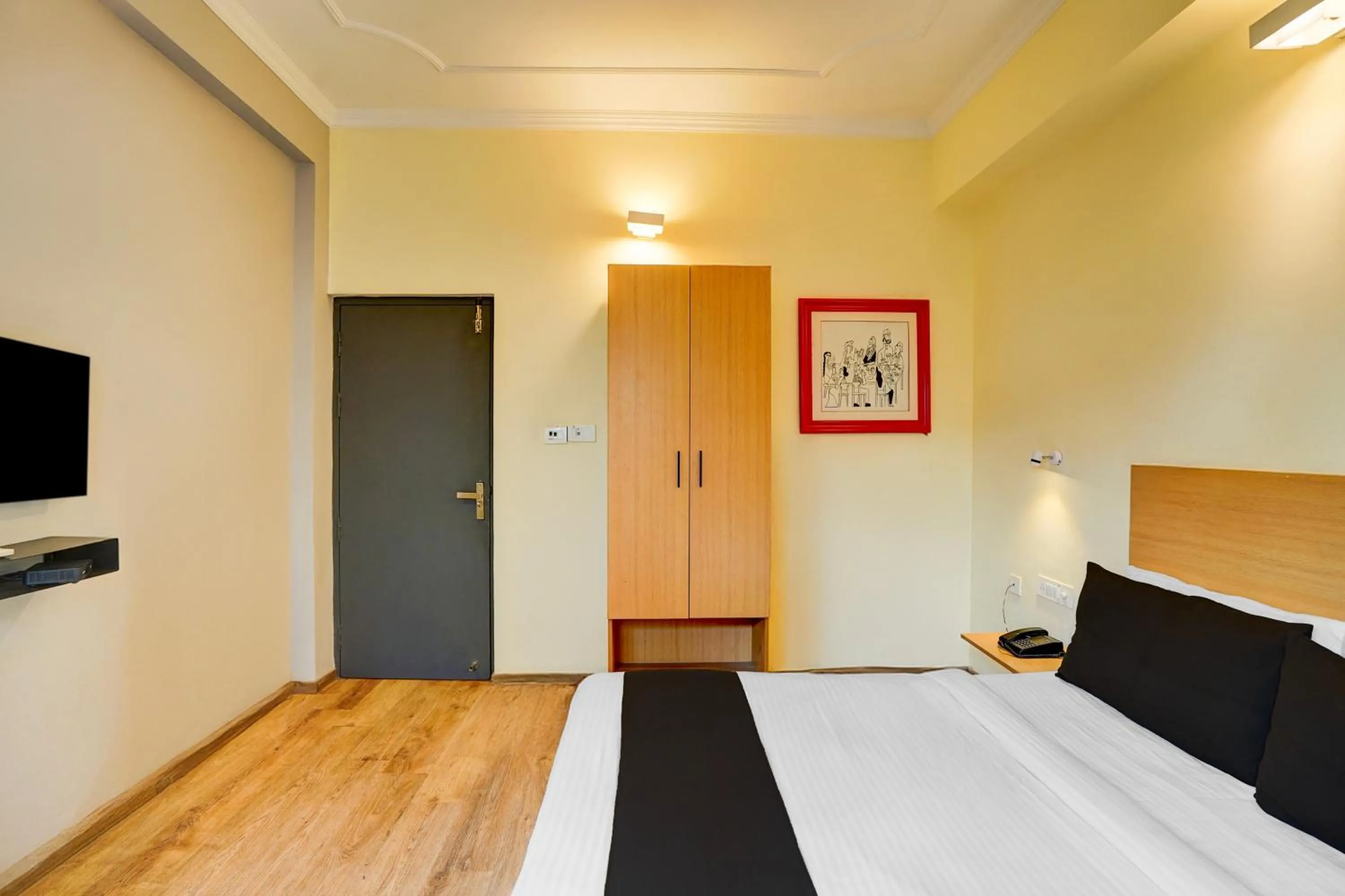 Bedroom, Bed in Townhouse Singapore Mall