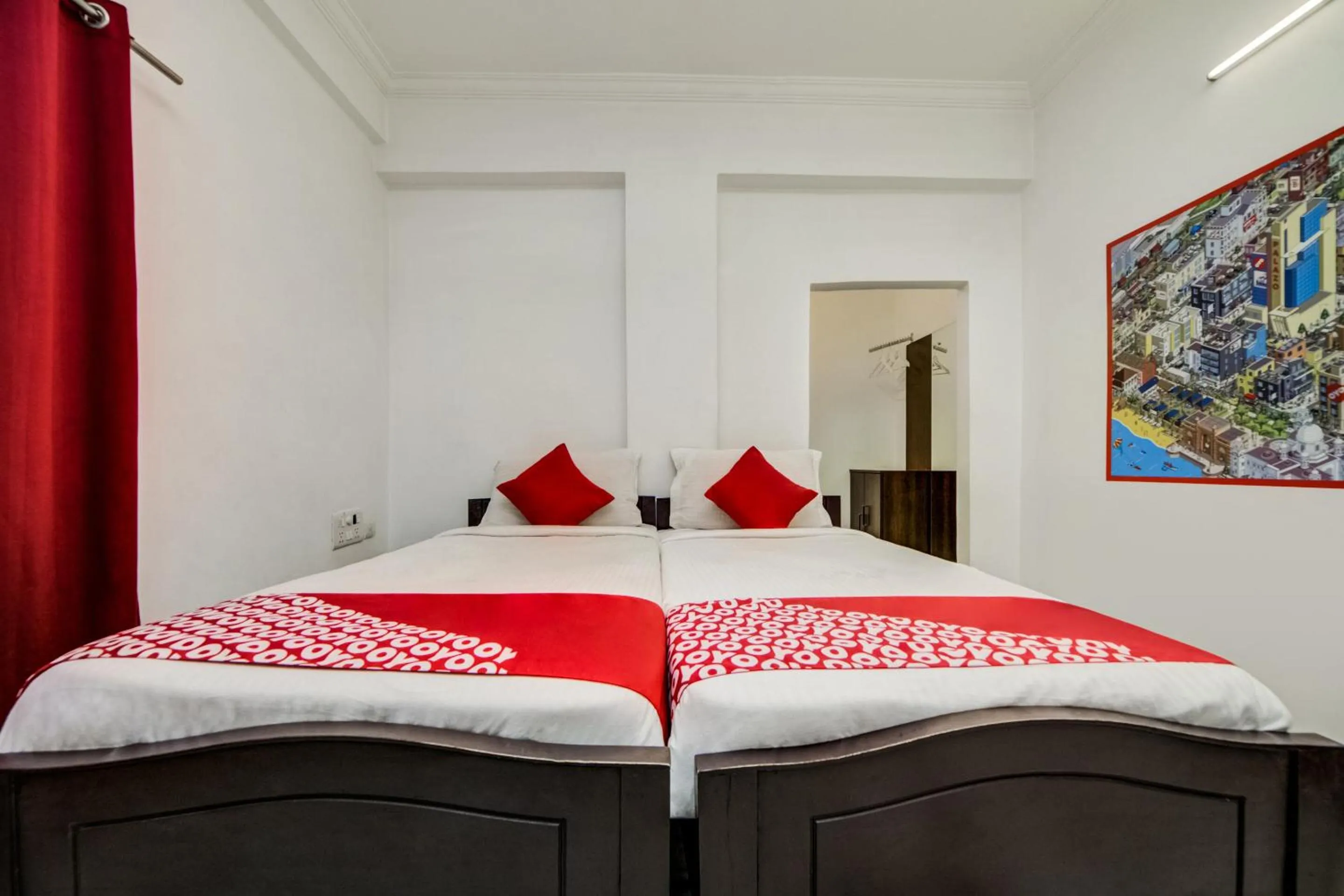 Bedroom, Bed in Hotel O JNTU college Near LULU mall, KPHB Colony.