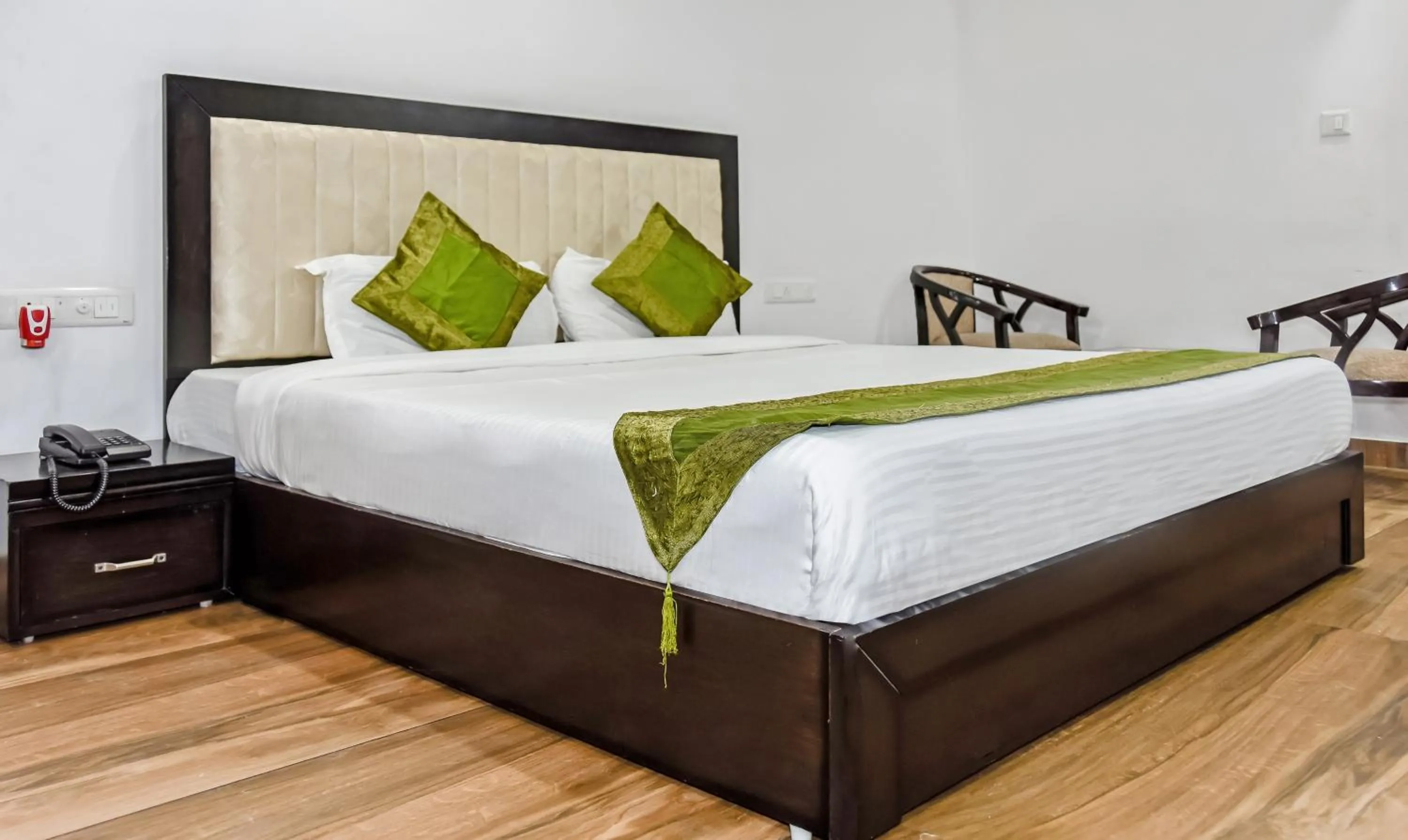 Bedroom, Bed in Treebo Red Petal Jalandhar