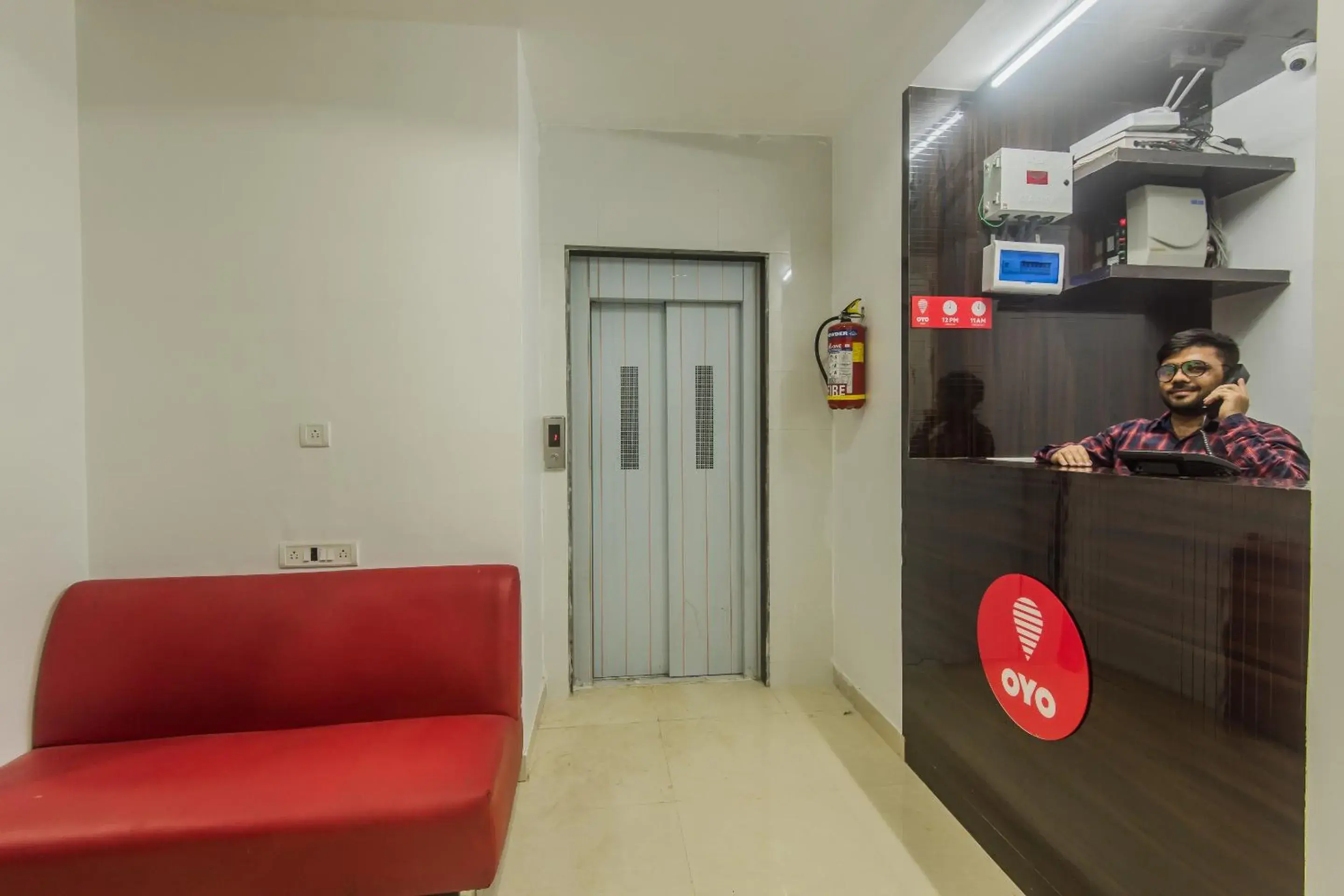 Super Hotel O Palace Inn Near Don Bosco (Borivali) Metro Station Super Hotel O Palace Inn Near Don Bosco (Borivali) Metro Station