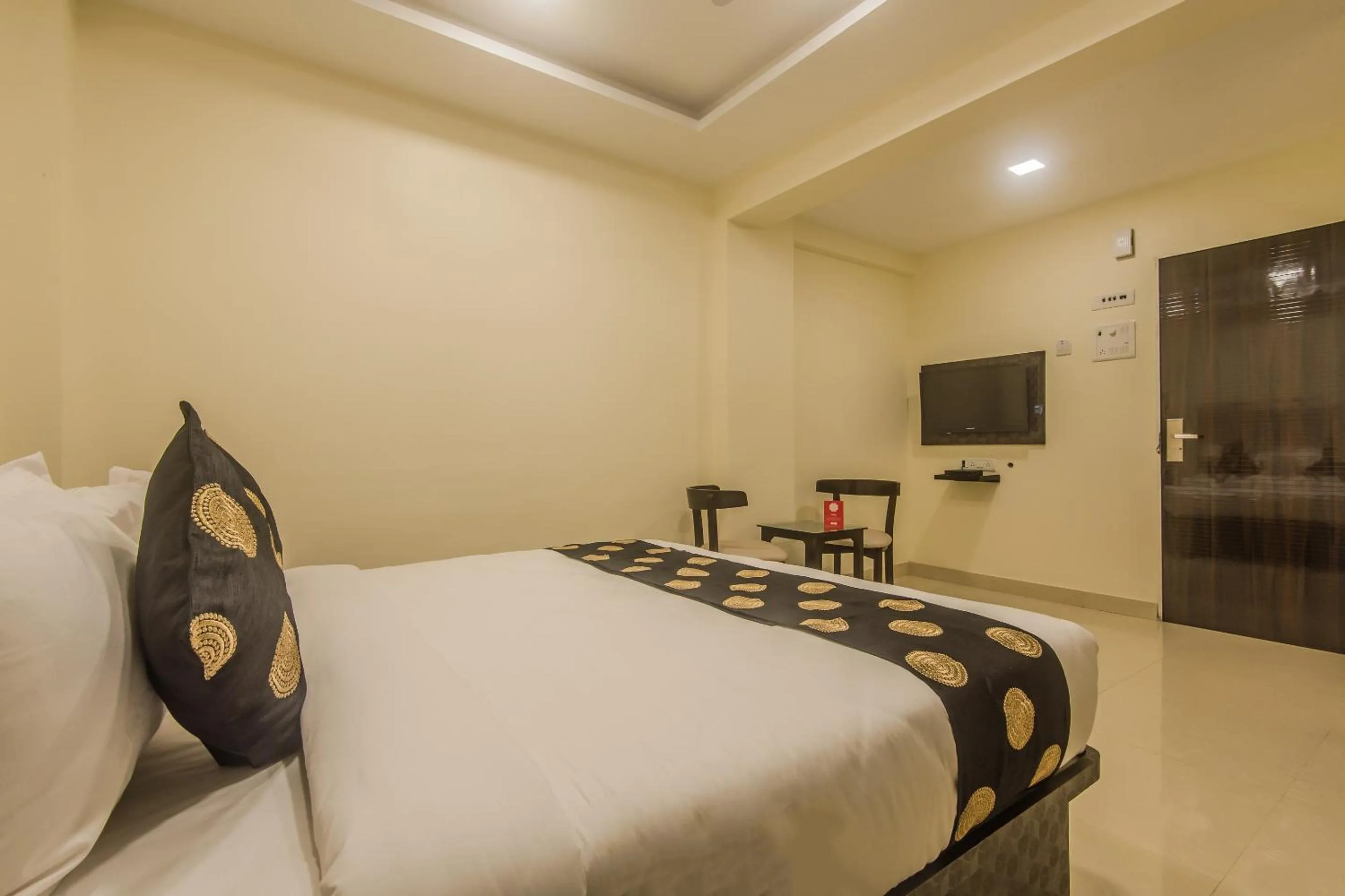 Bedroom, Bed in Super Hotel O Palace Inn Near Don Bosco (Borivali) Metro Station