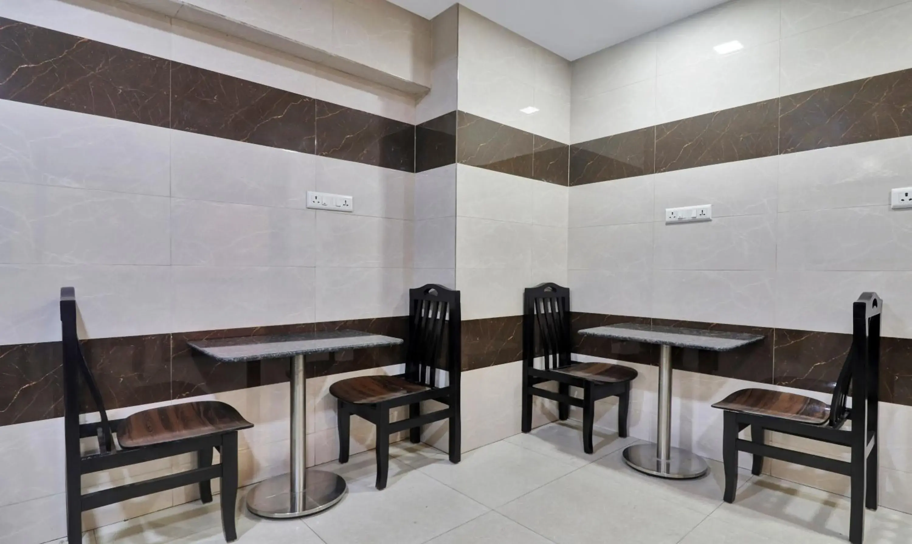 Restaurant/places to eat in Itsy Hotels Aflah Restaurant/places to eat in Itsy Hotels Aflah