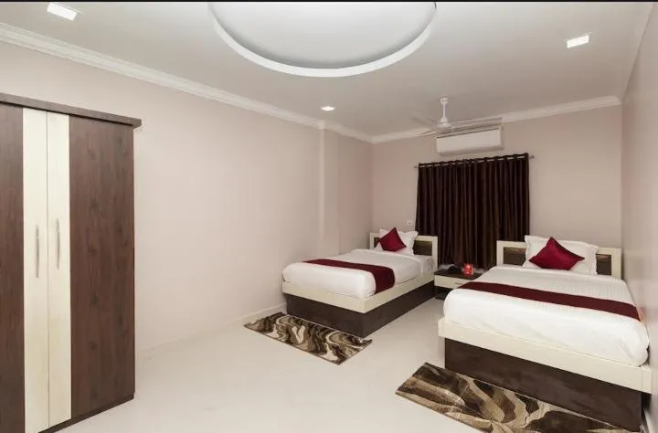 Hotel Aashiyana