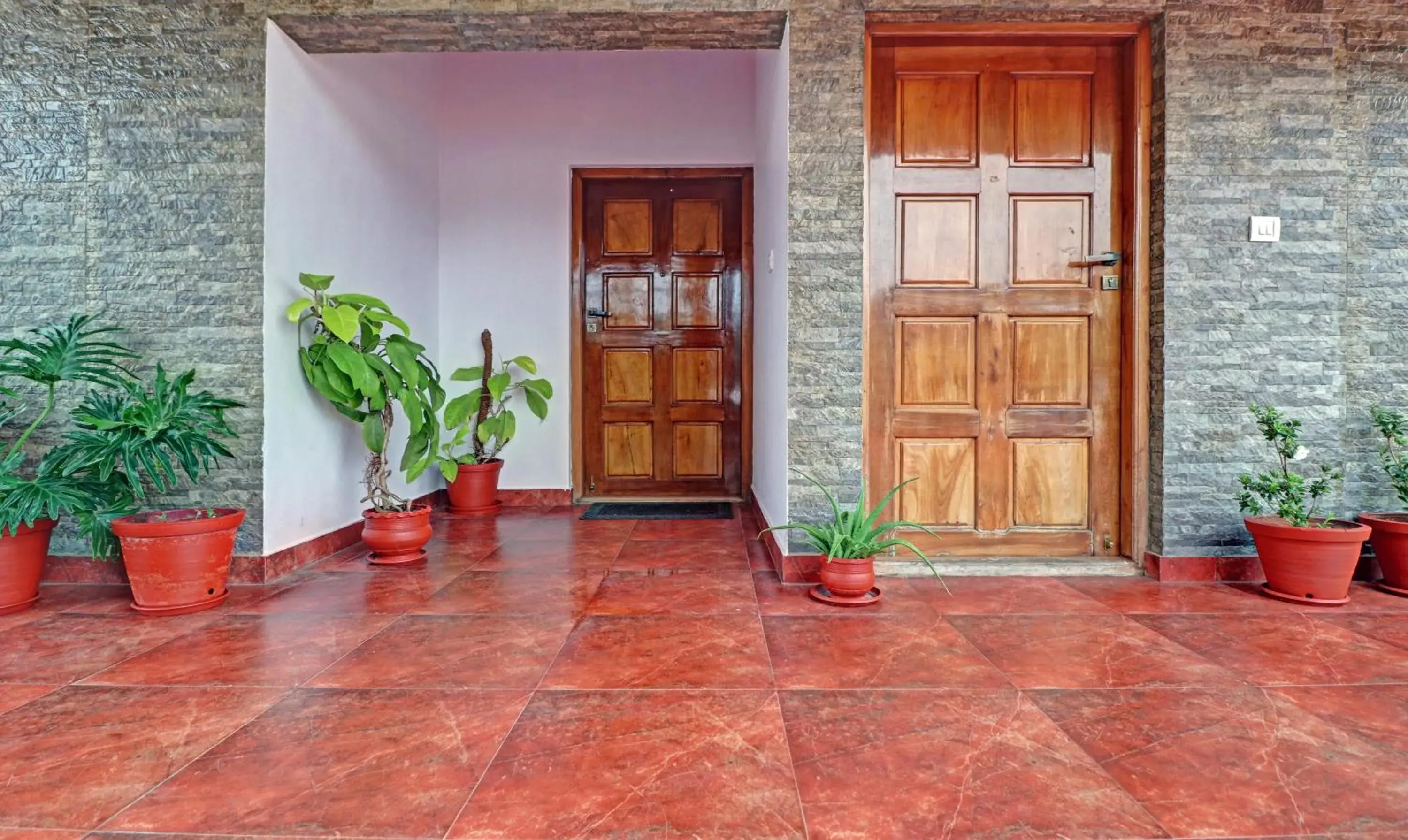 Property building in Treebo Avyukta Stay Property building in Treebo Avyukta Stay