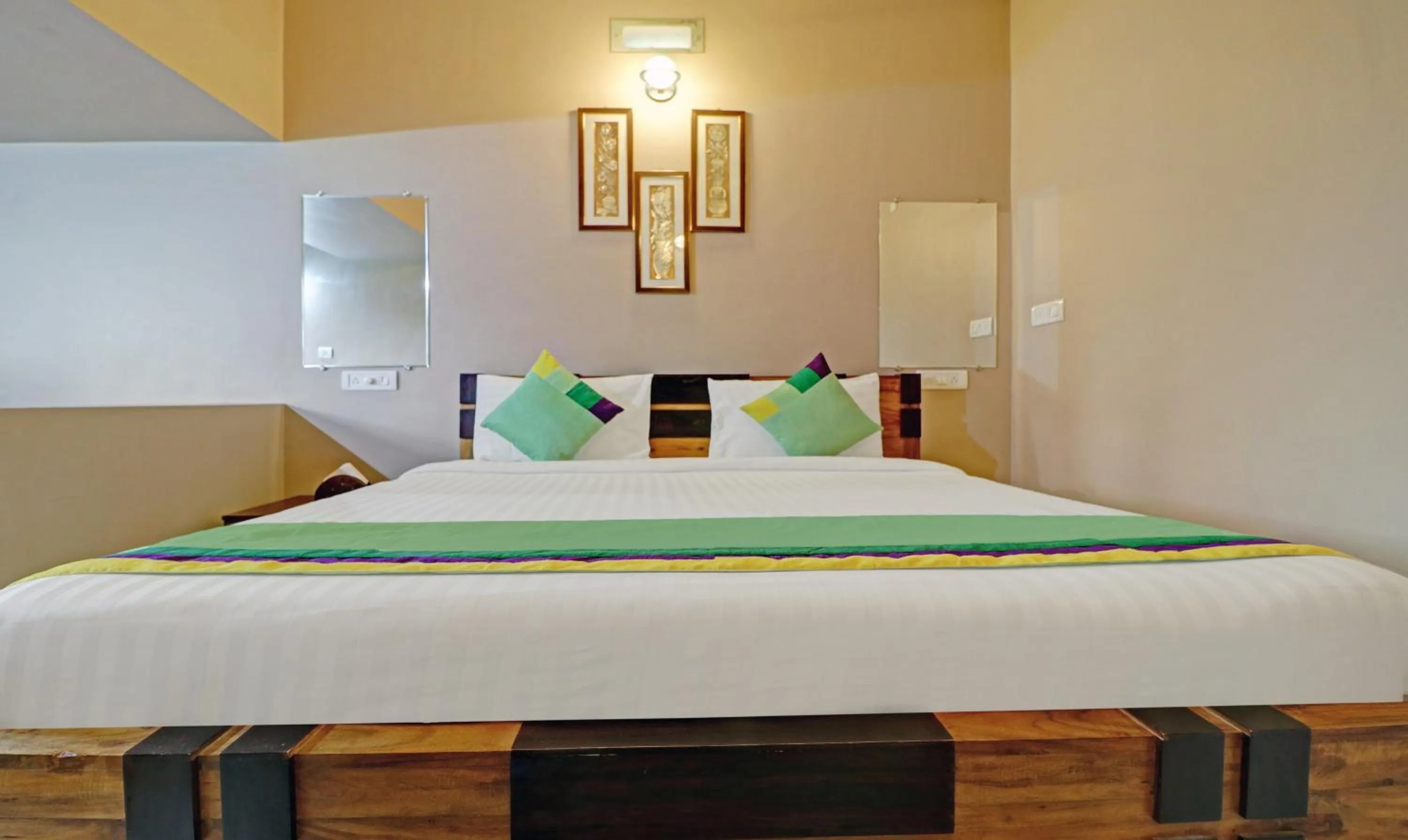 Bedroom, Bed in Treebo Avyukta Stay